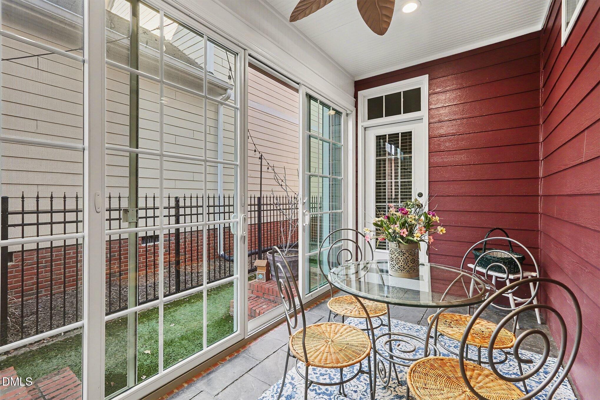 1213 N Blount Street