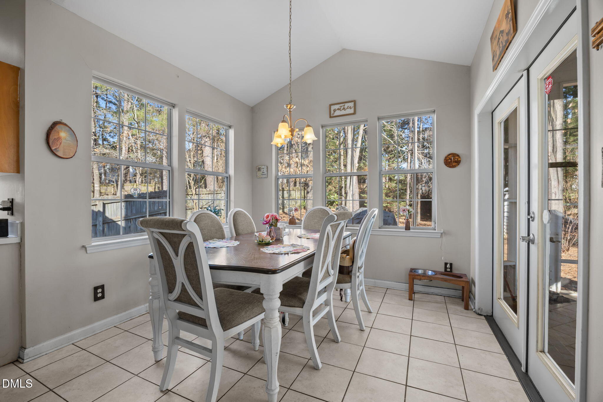 208 Trailview Drive