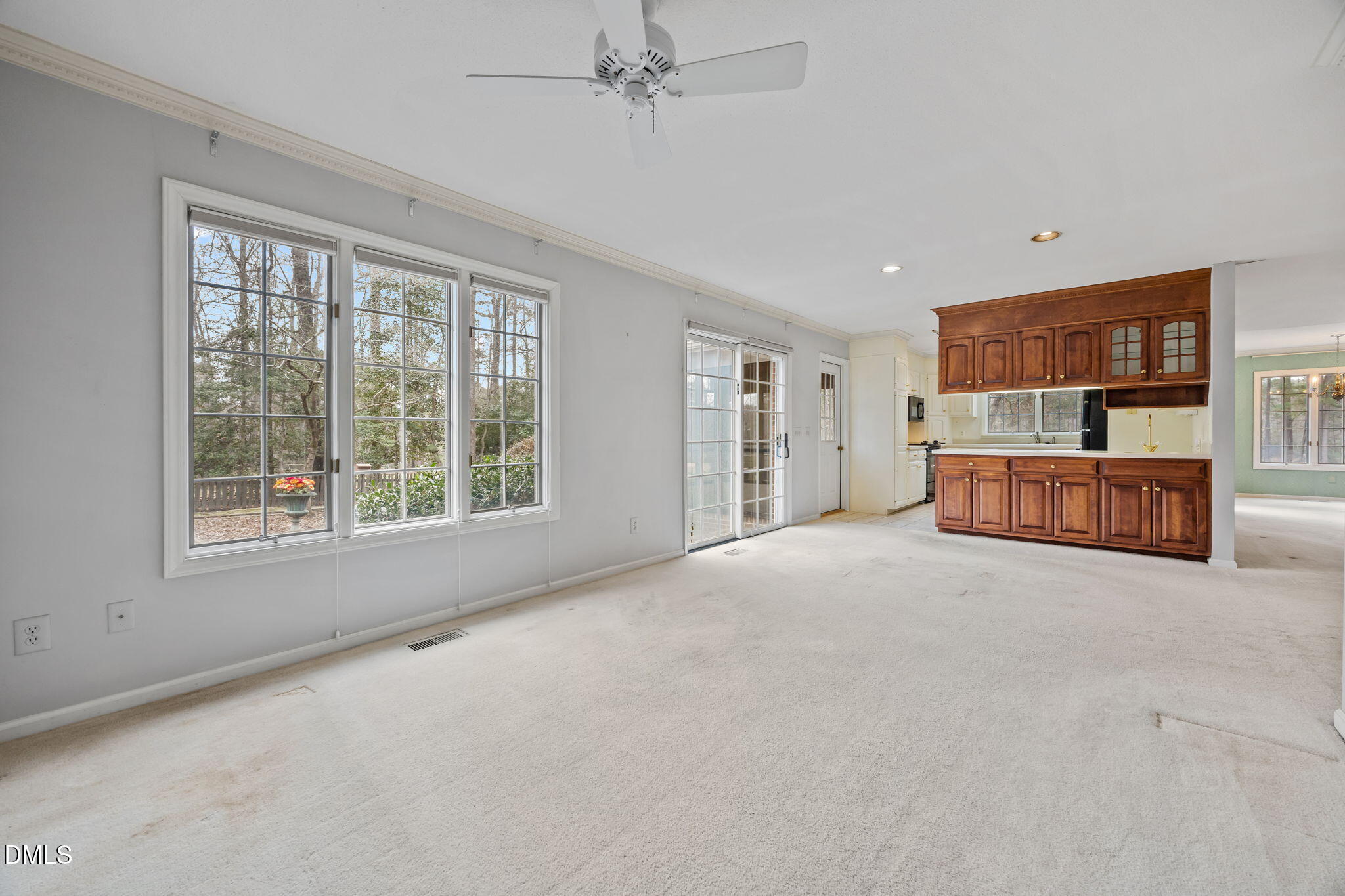 565 Chelsea Drive