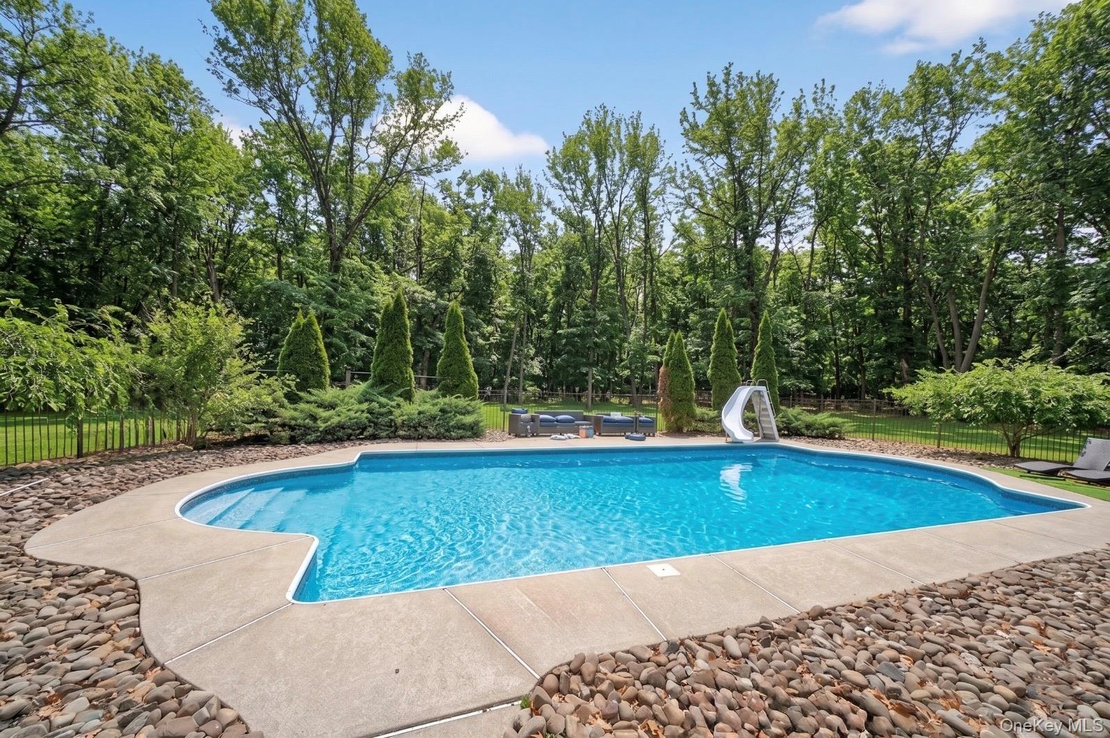 16 Sunset Ridge