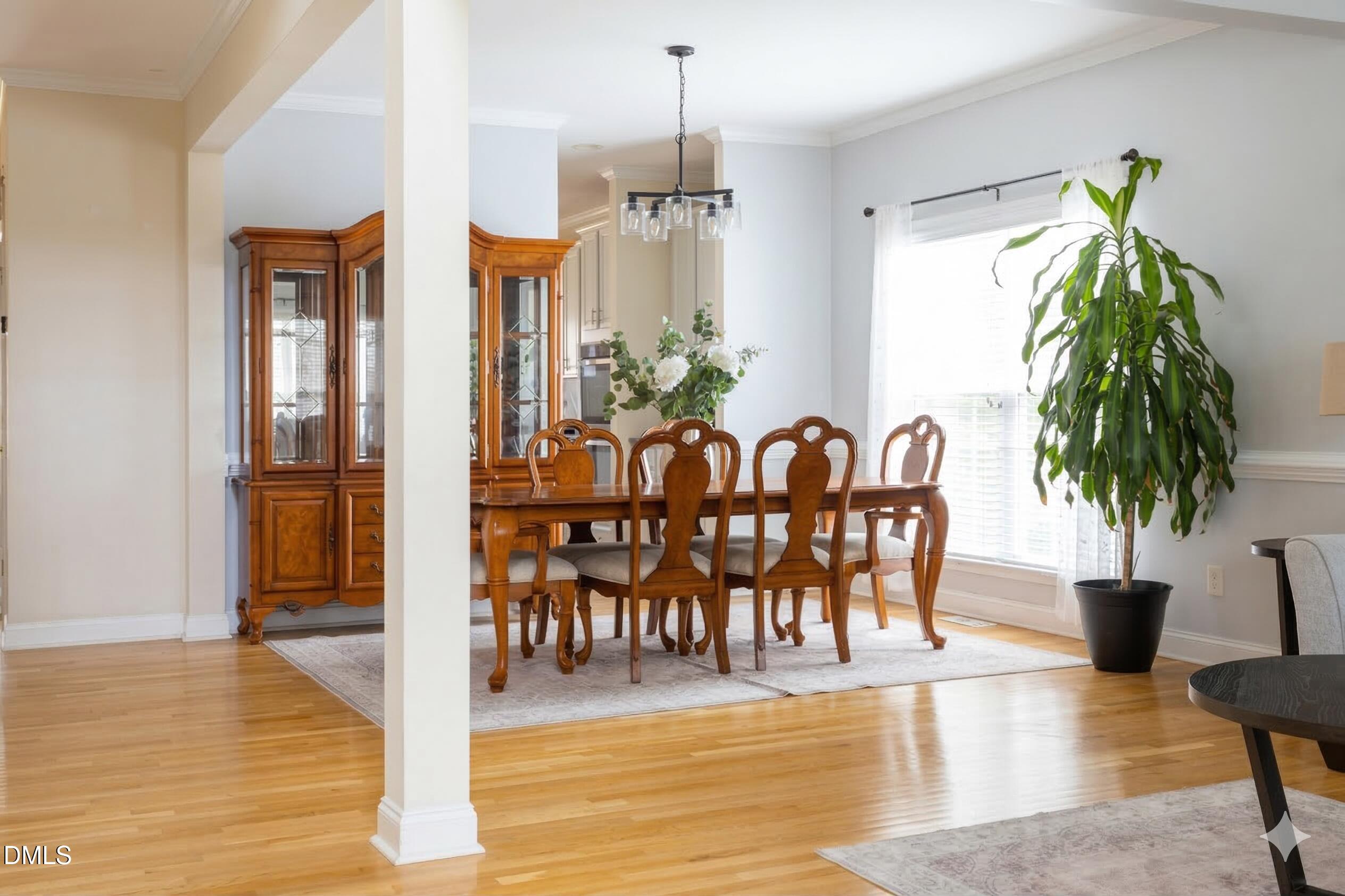 1124 Woodlands Creek Way