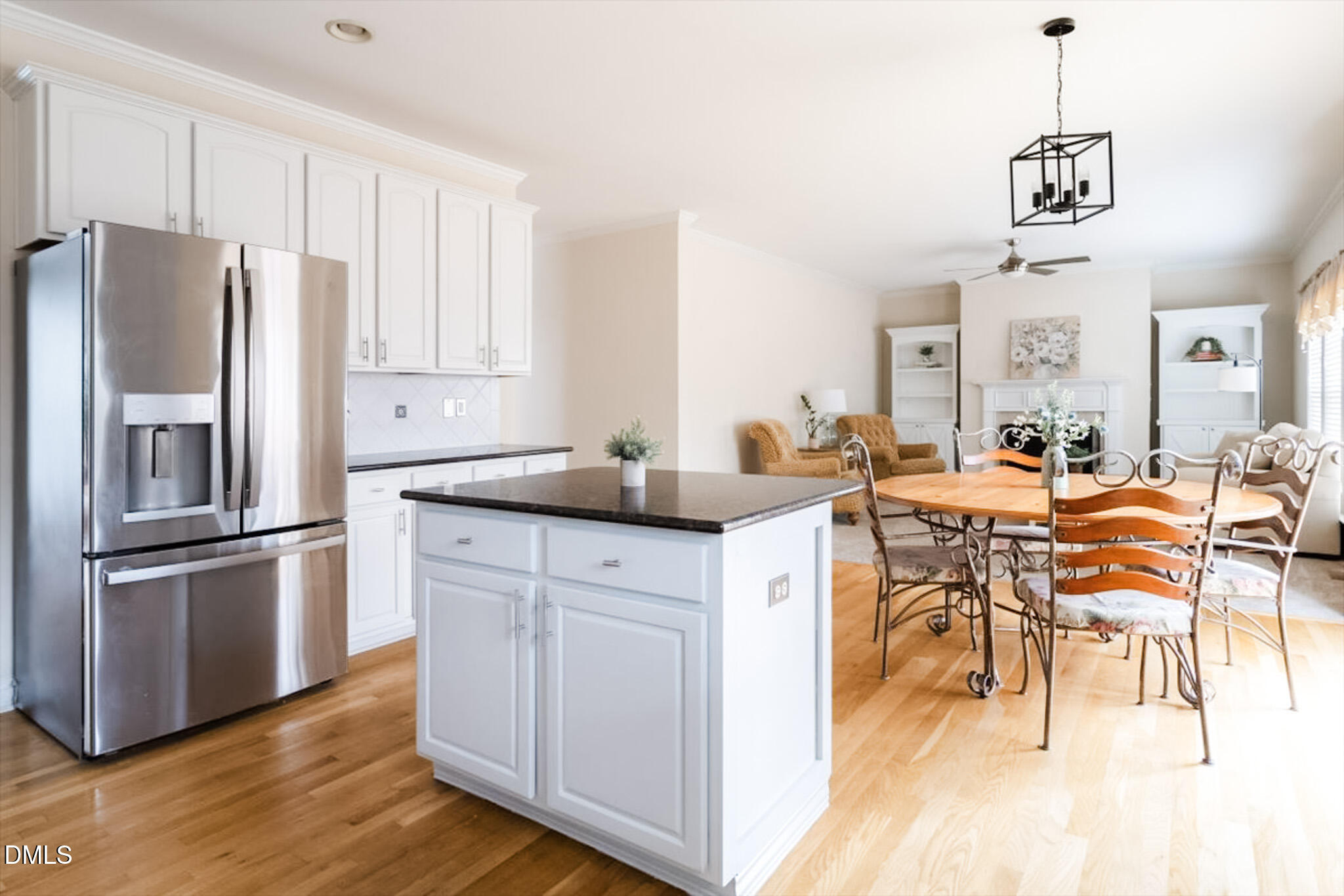 1124 Woodlands Creek Way