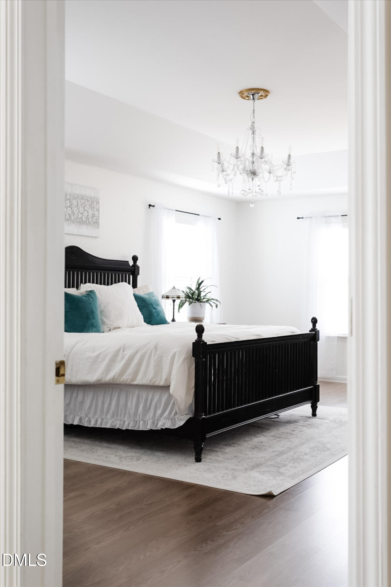 1124 Woodlands Creek Way