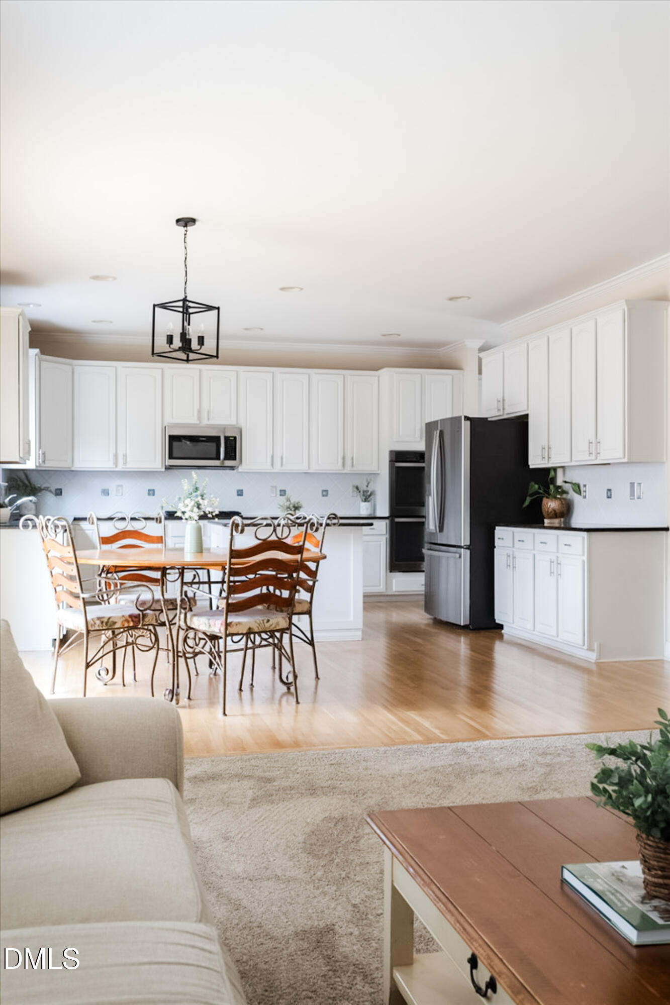 1124 Woodlands Creek Way