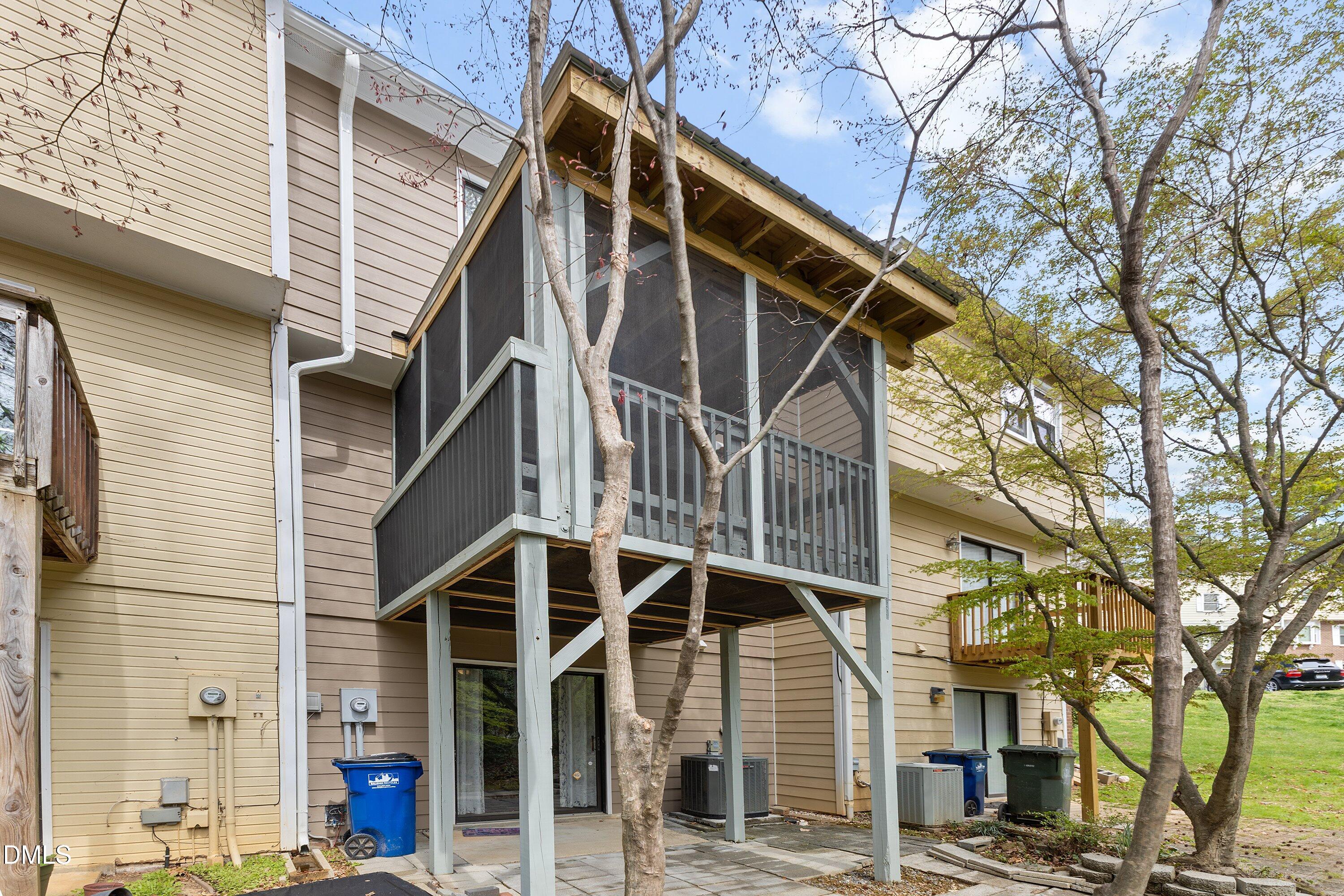 5937 Dixon Drive