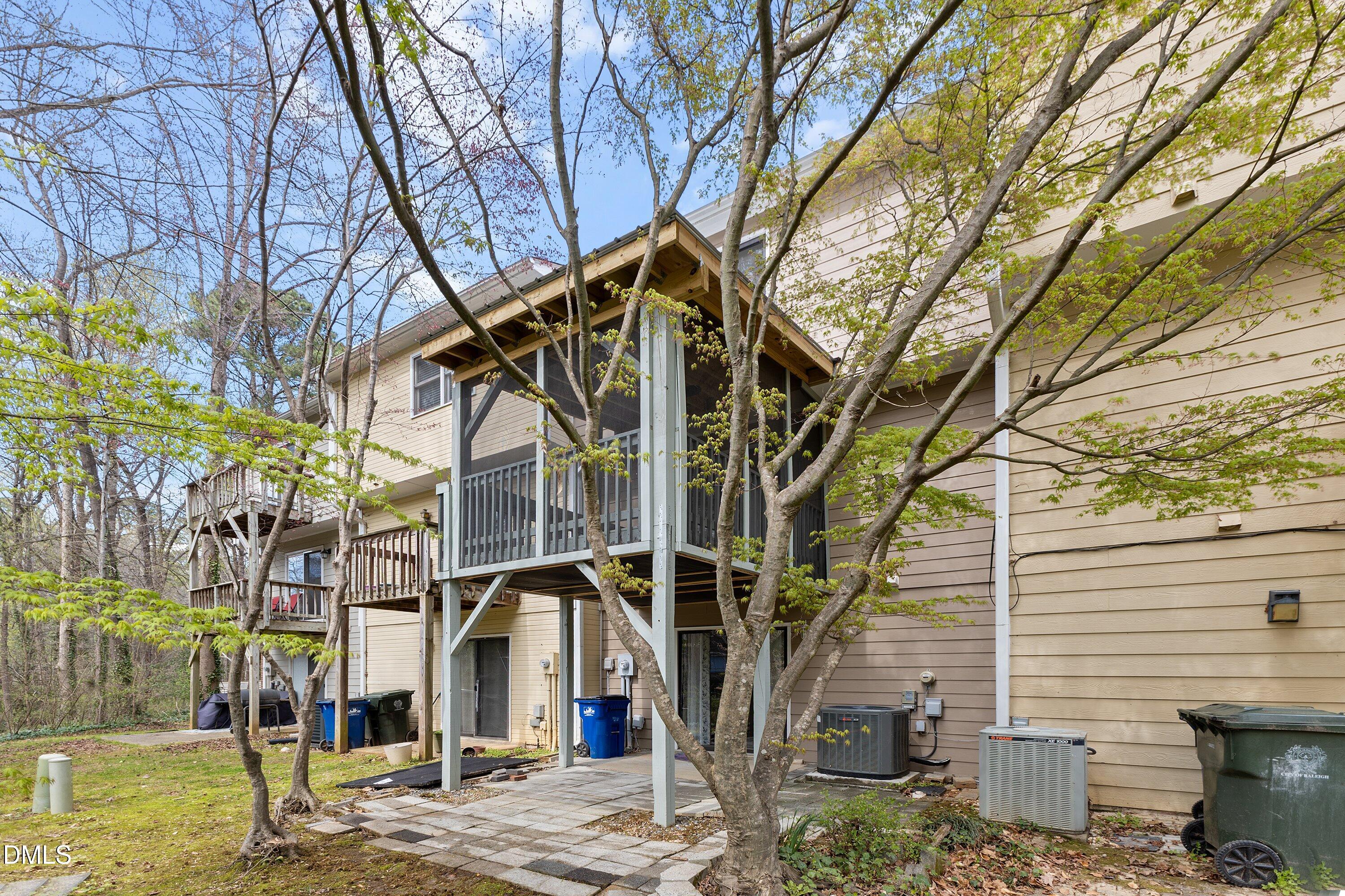5937 Dixon Drive