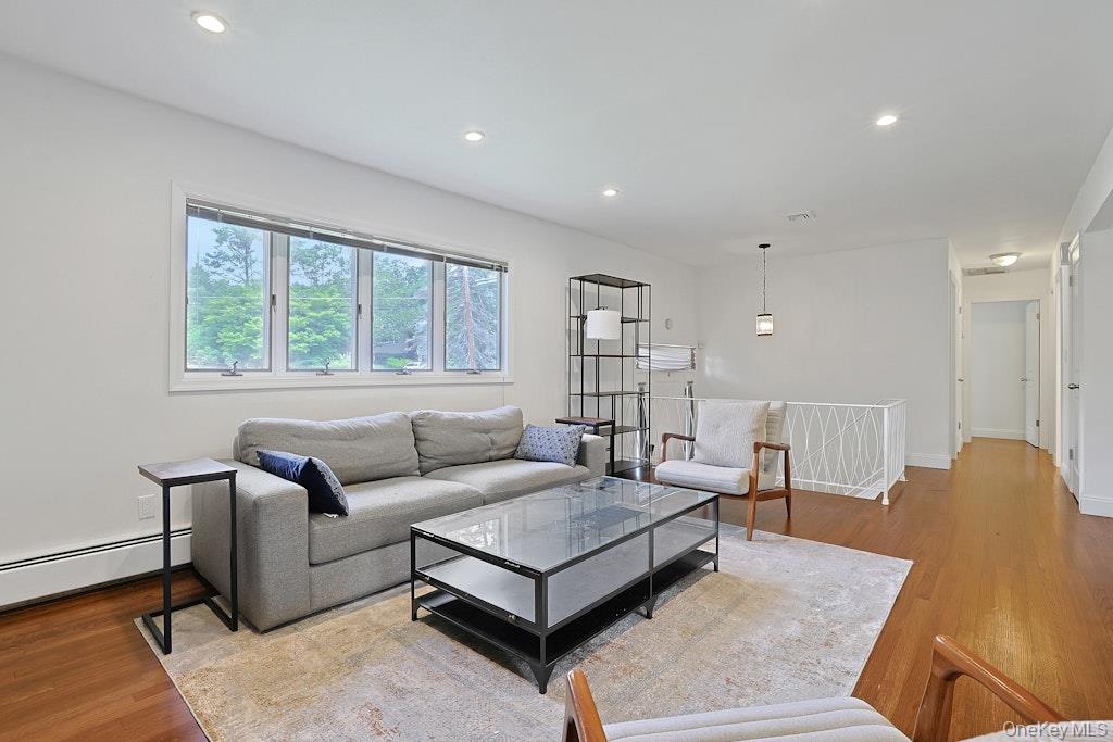 8 Duers Court