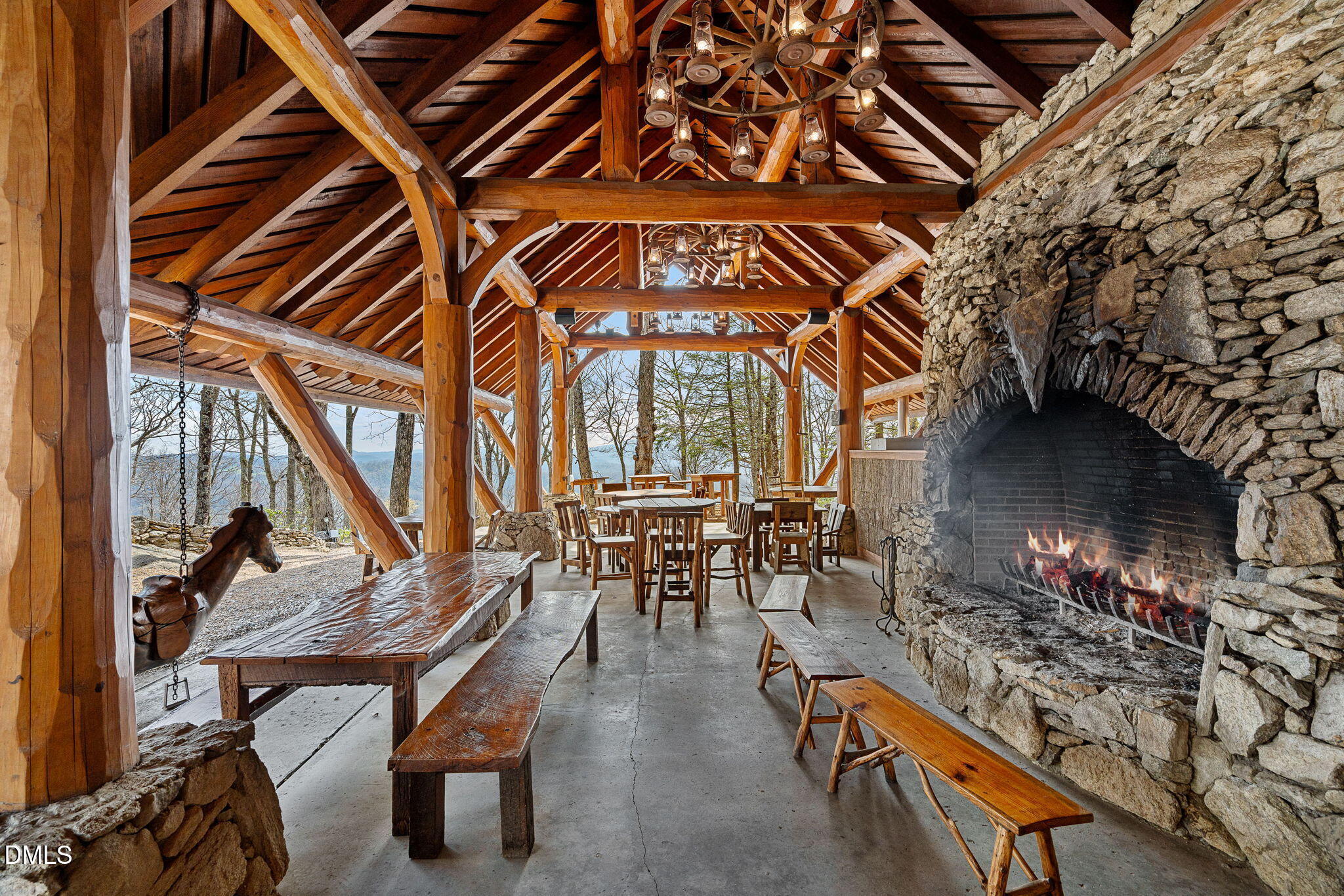 404 Silver Eagle Trail