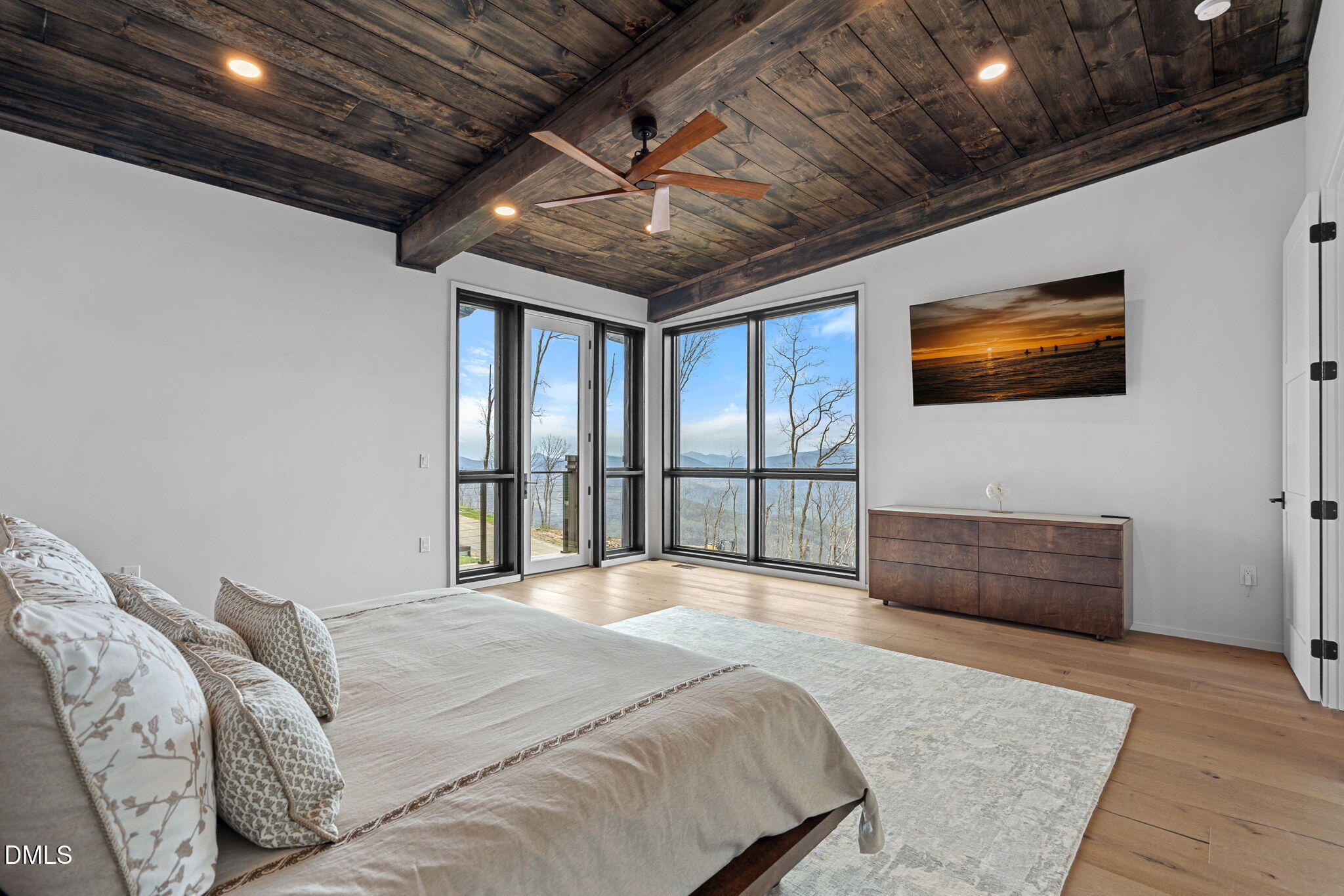 404 Silver Eagle Trail