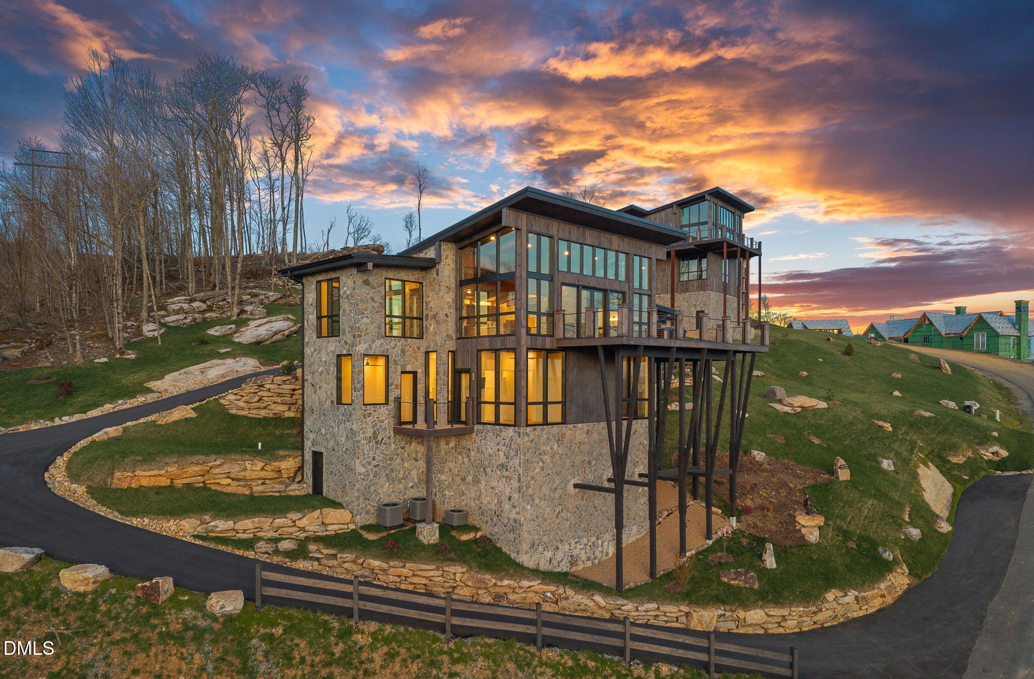 404 Silver Eagle Trail