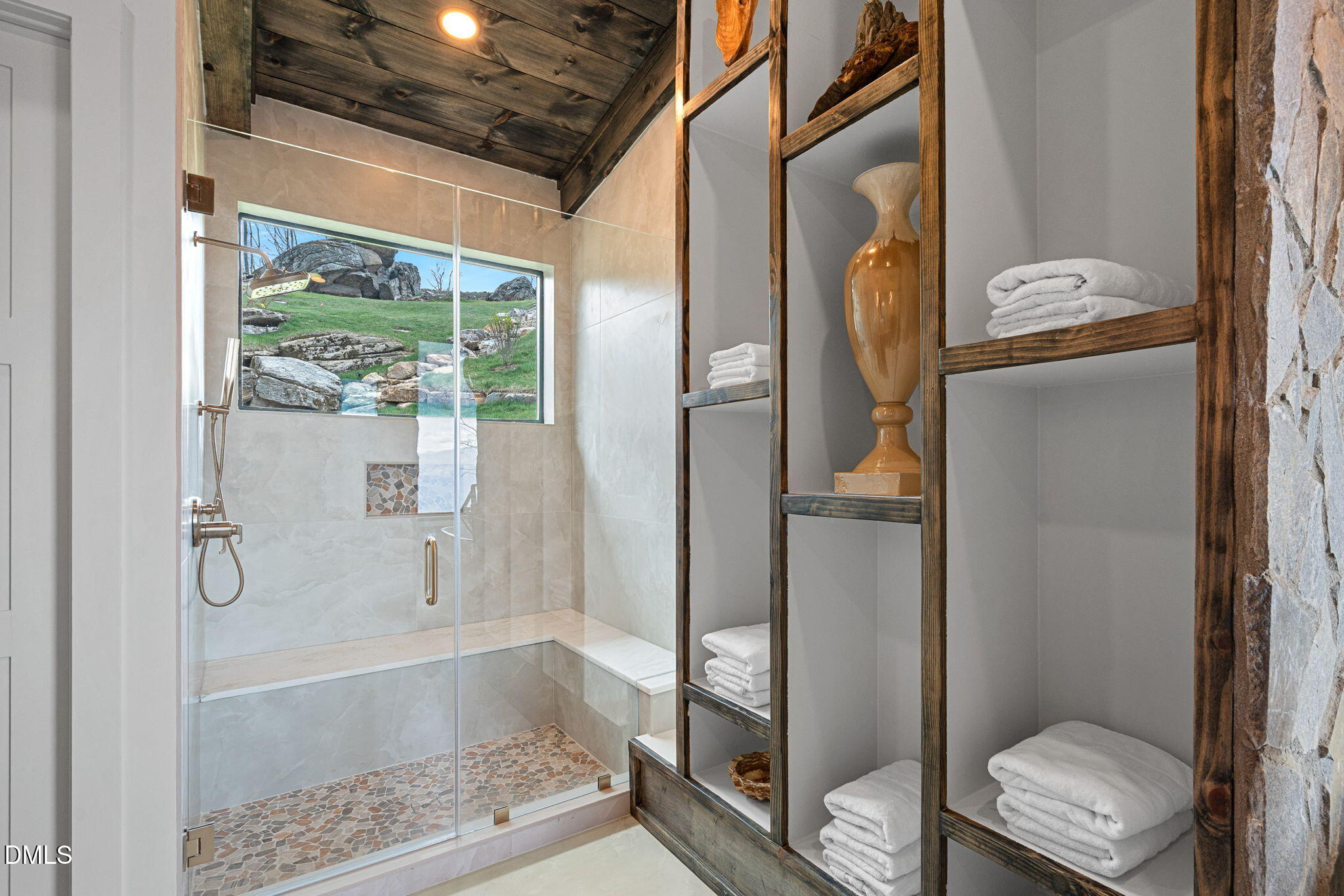404 Silver Eagle Trail