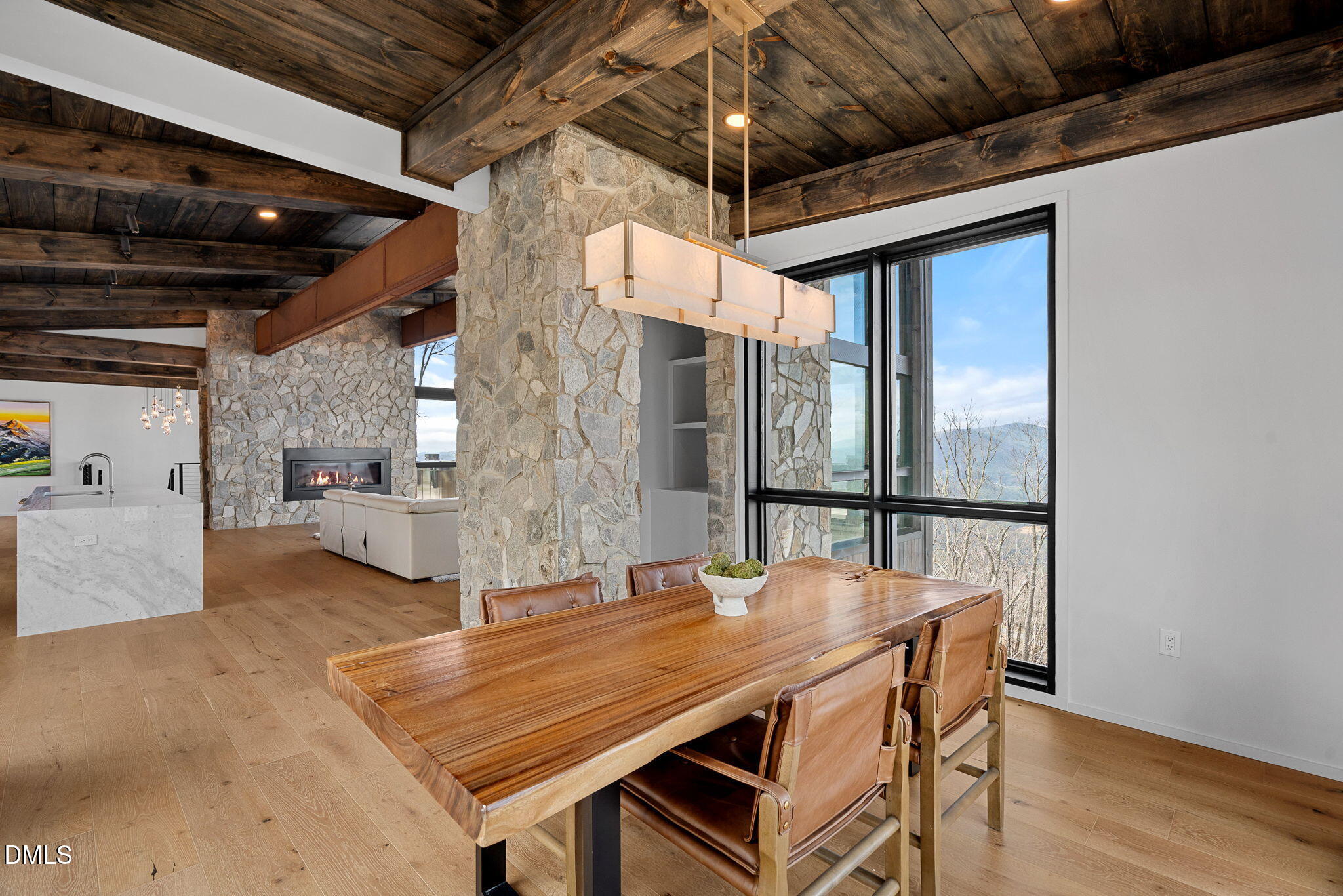 404 Silver Eagle Trail