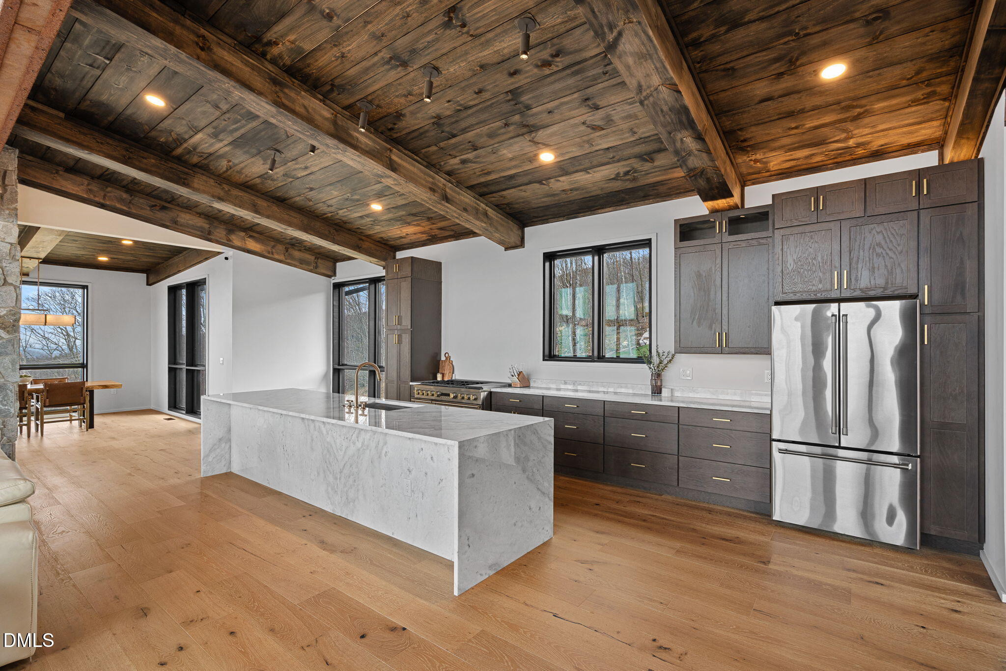 404 Silver Eagle Trail