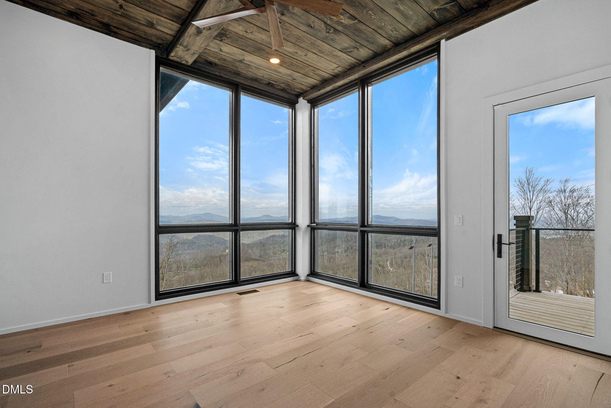 404 Silver Eagle Trail