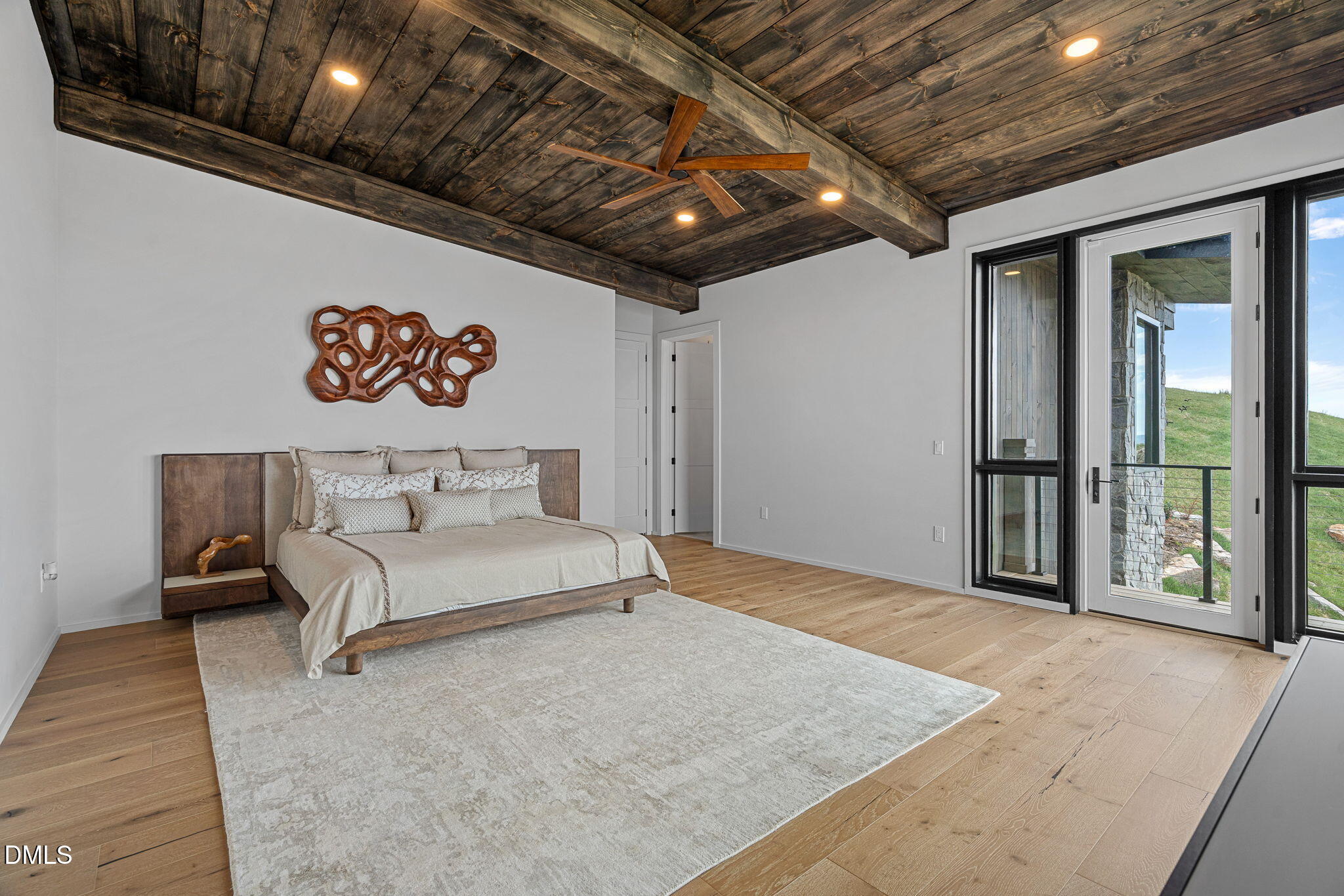 404 Silver Eagle Trail