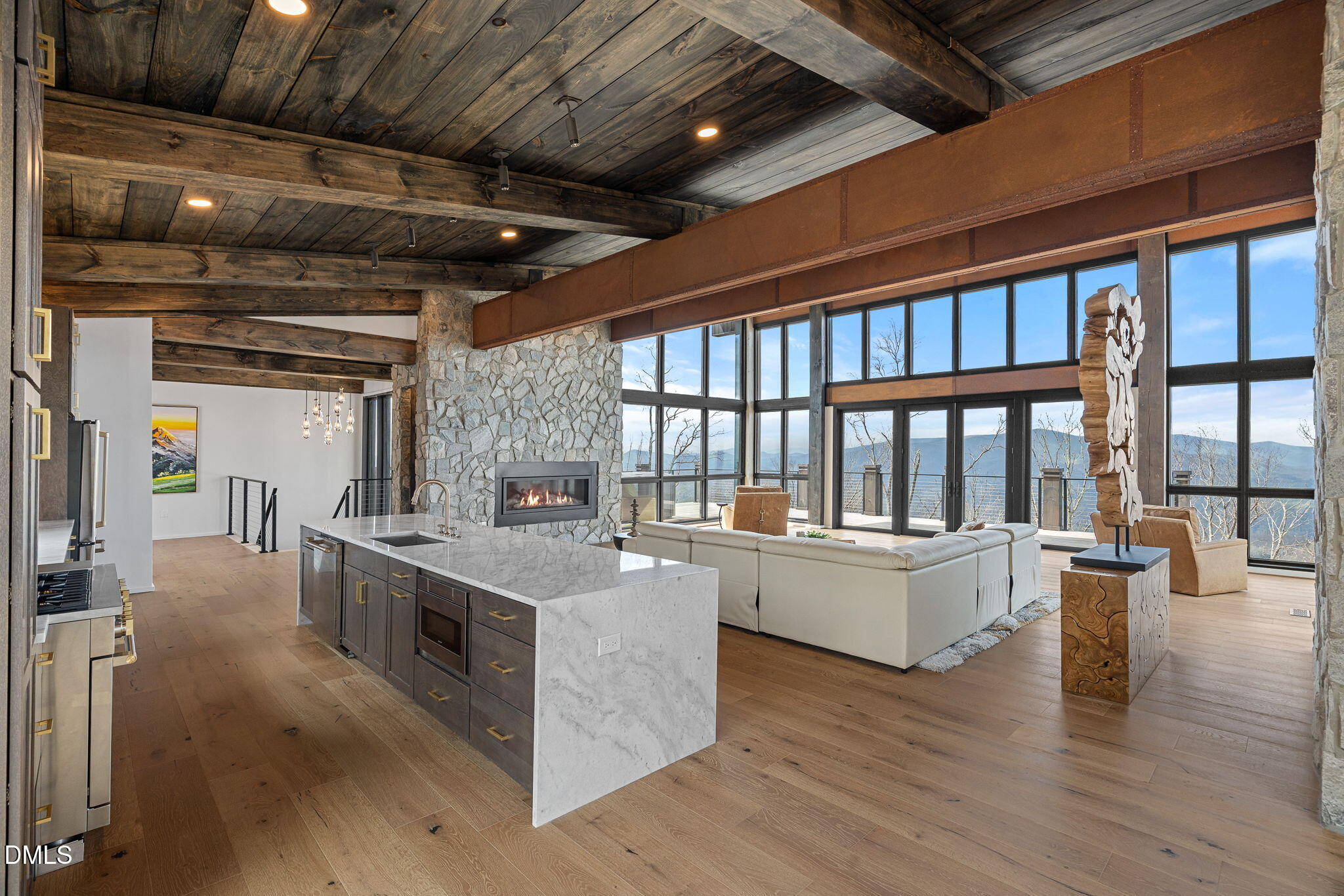 404 Silver Eagle Trail