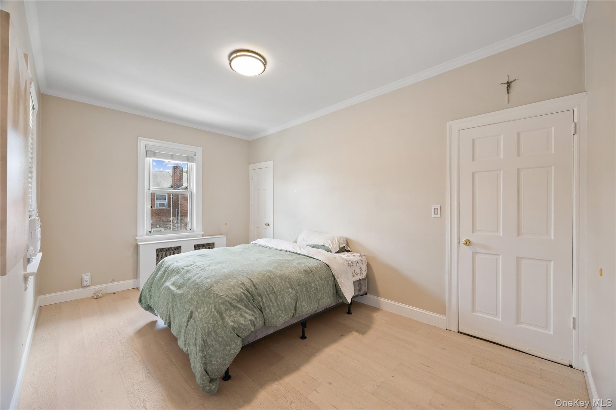 2328 Williamsbridge Road