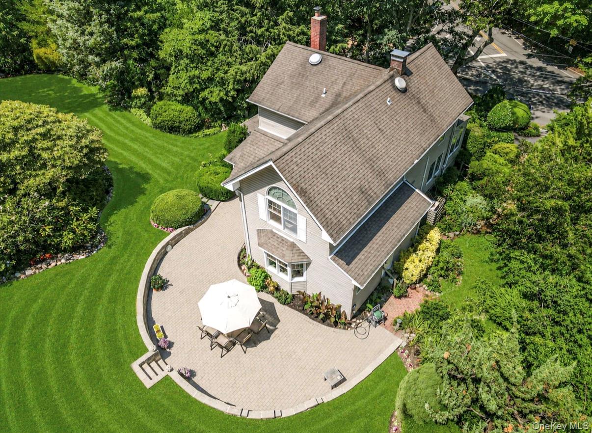 111 Stony Hollow Road