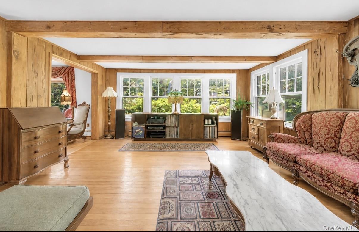 111 Stony Hollow Road