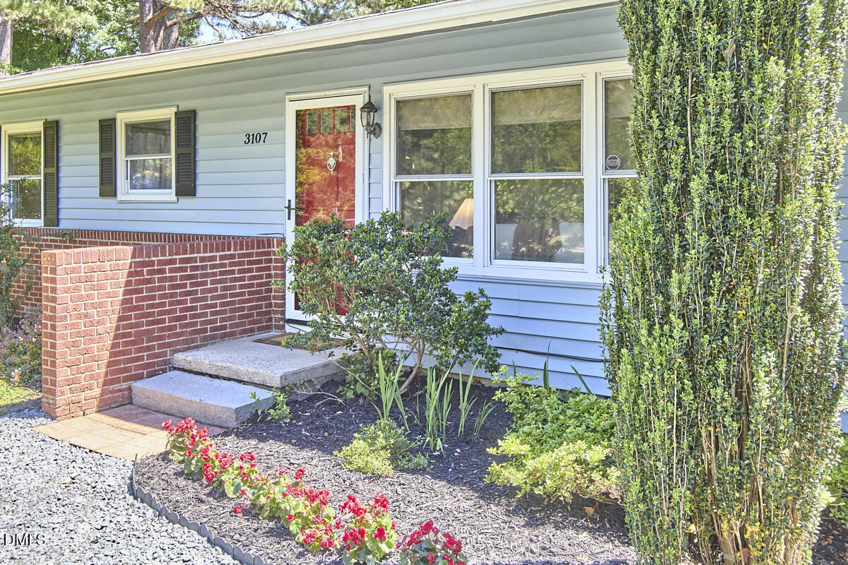 3107 Rosebriar Drive