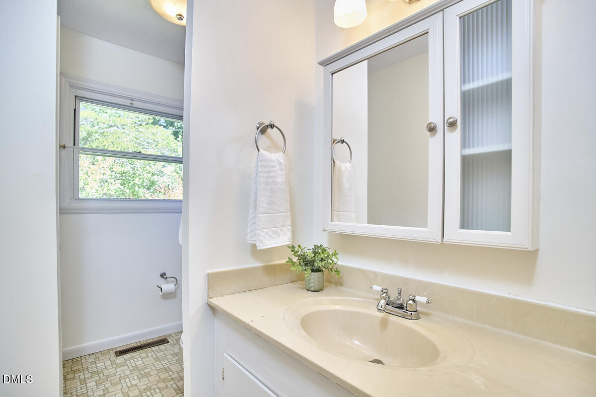 3107 Rosebriar Drive