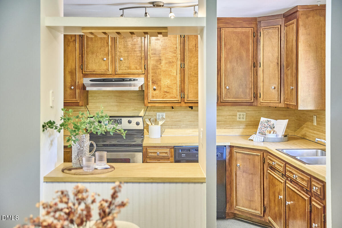 3107 Rosebriar Drive