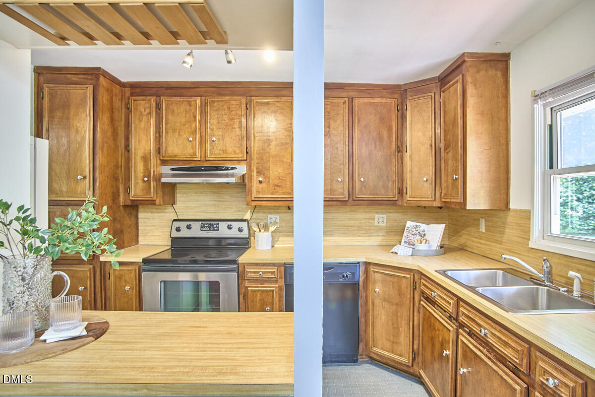 3107 Rosebriar Drive