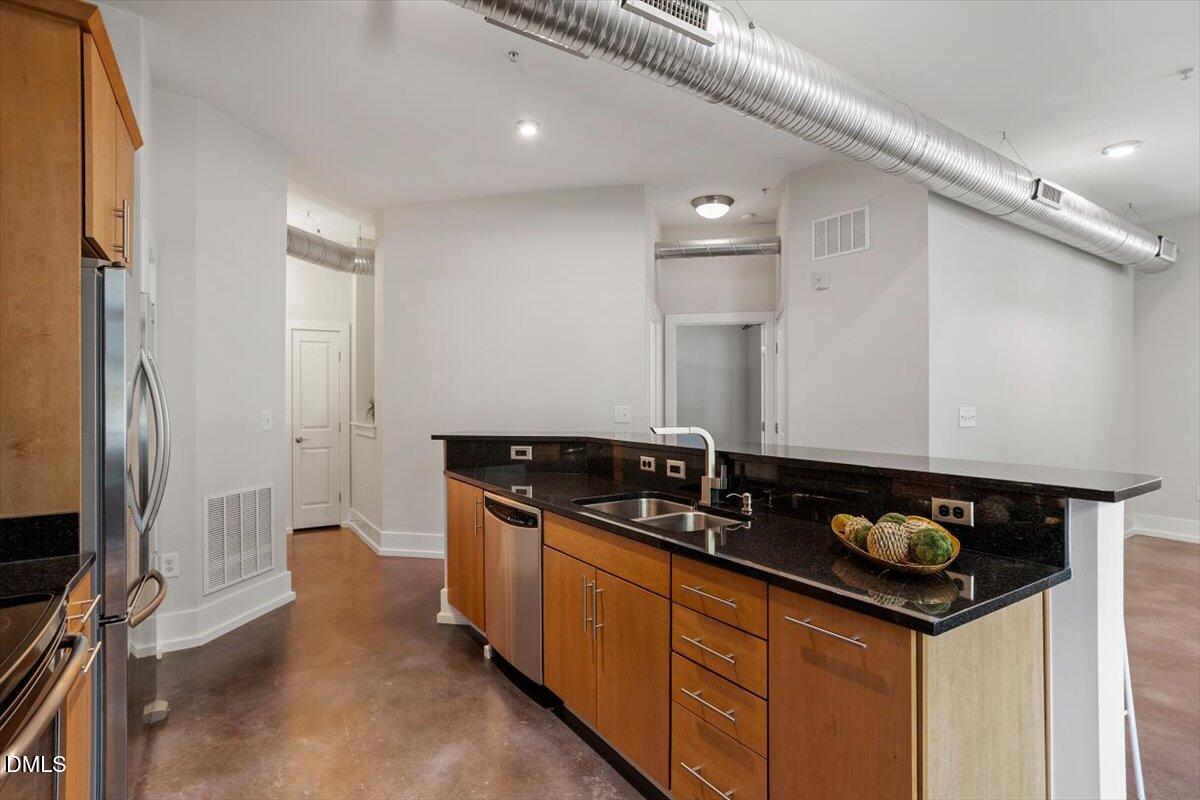 300 Finsbury Street Apt 115