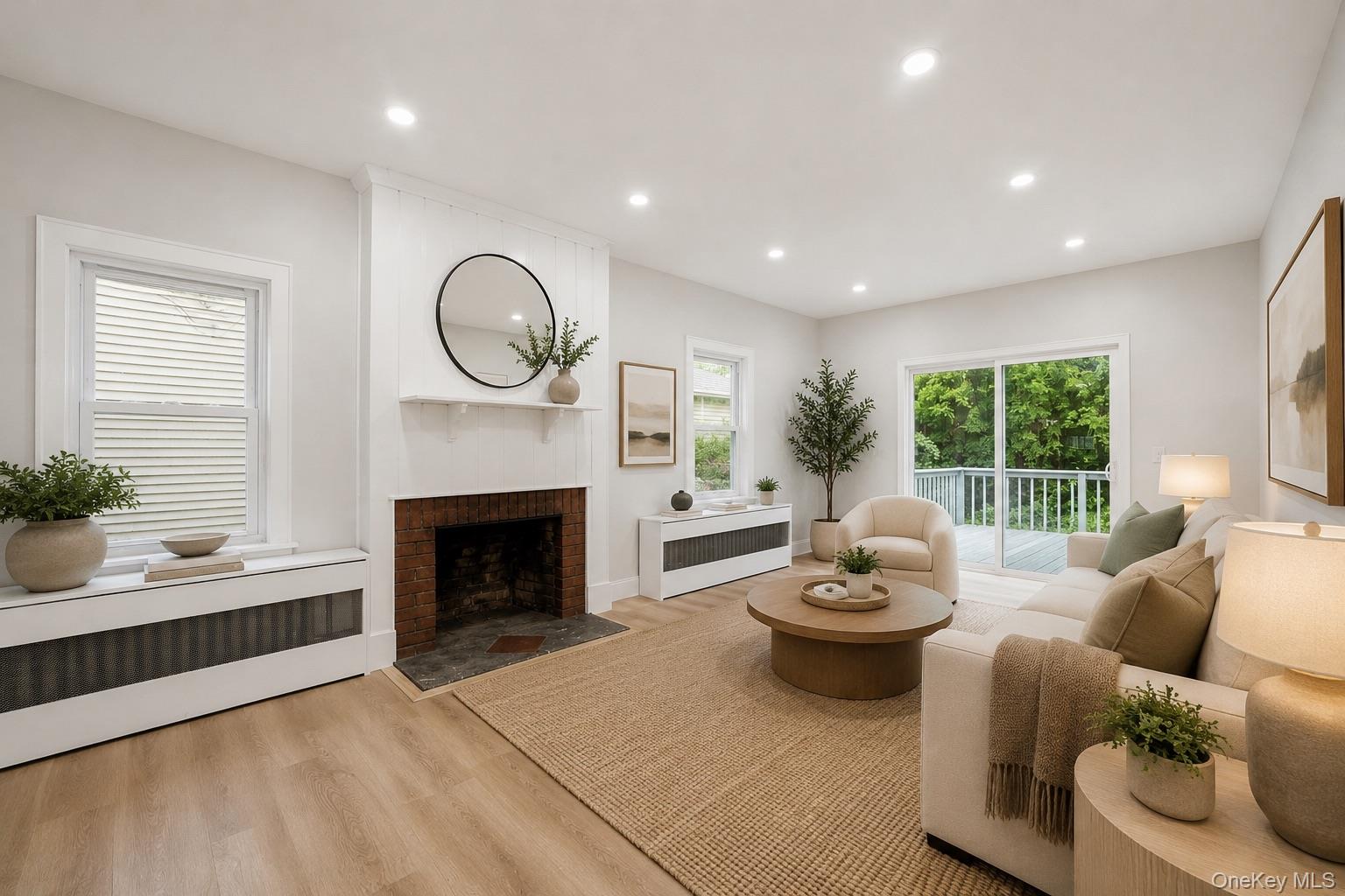 17A Riverside Street