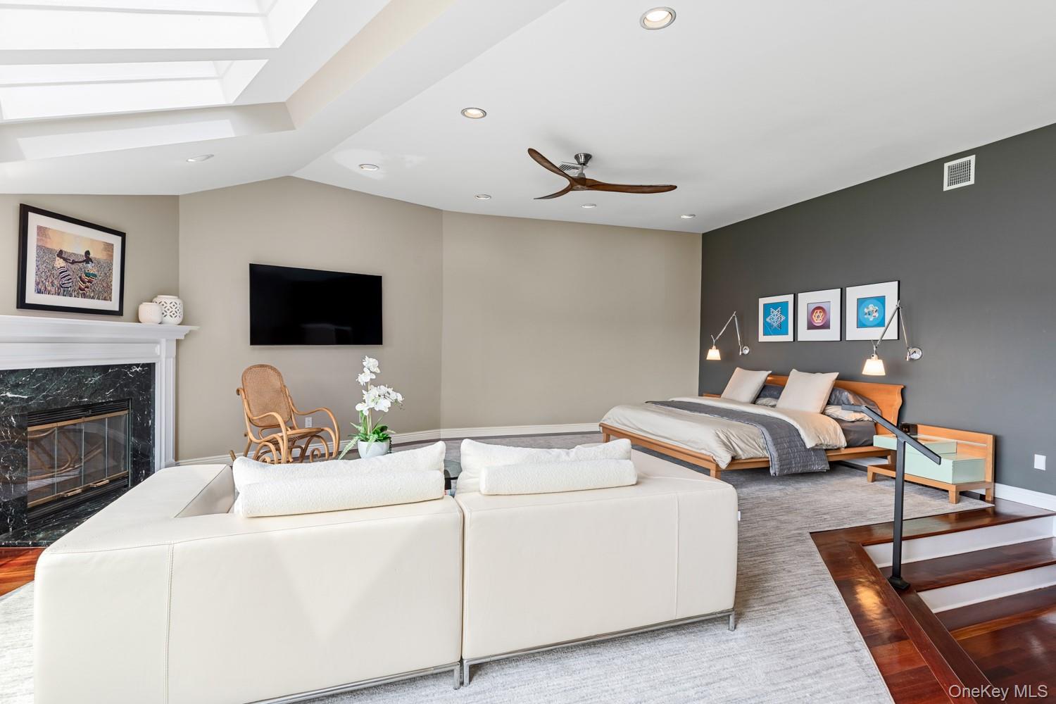 15 Harbour Point Drive