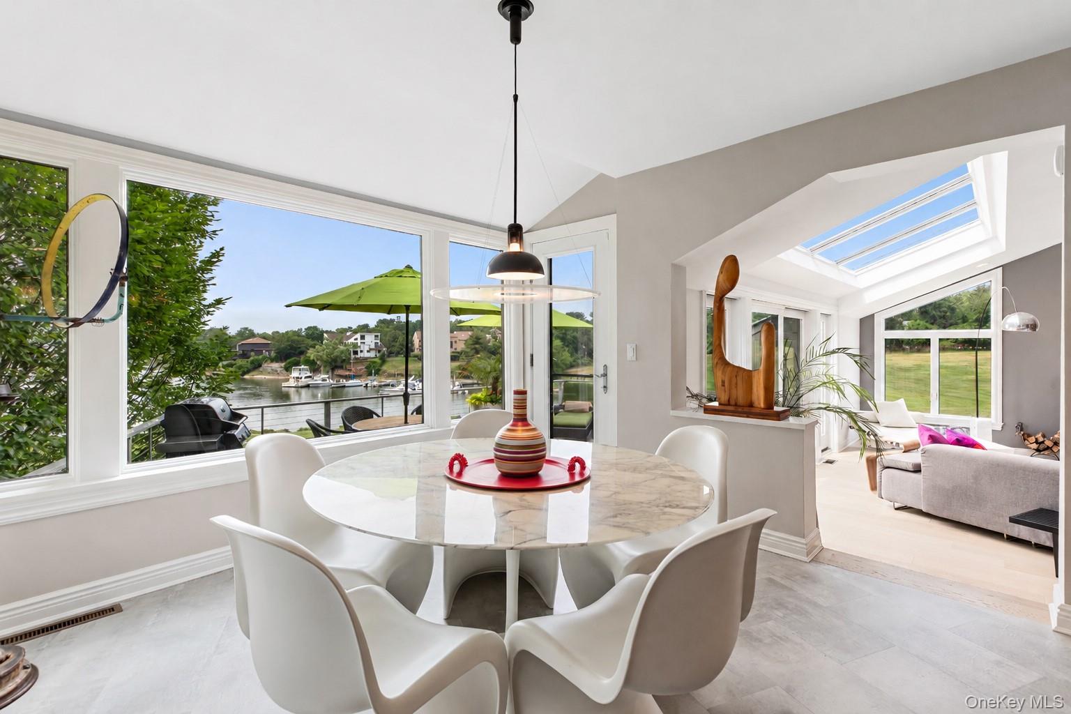 15 Harbour Point Drive