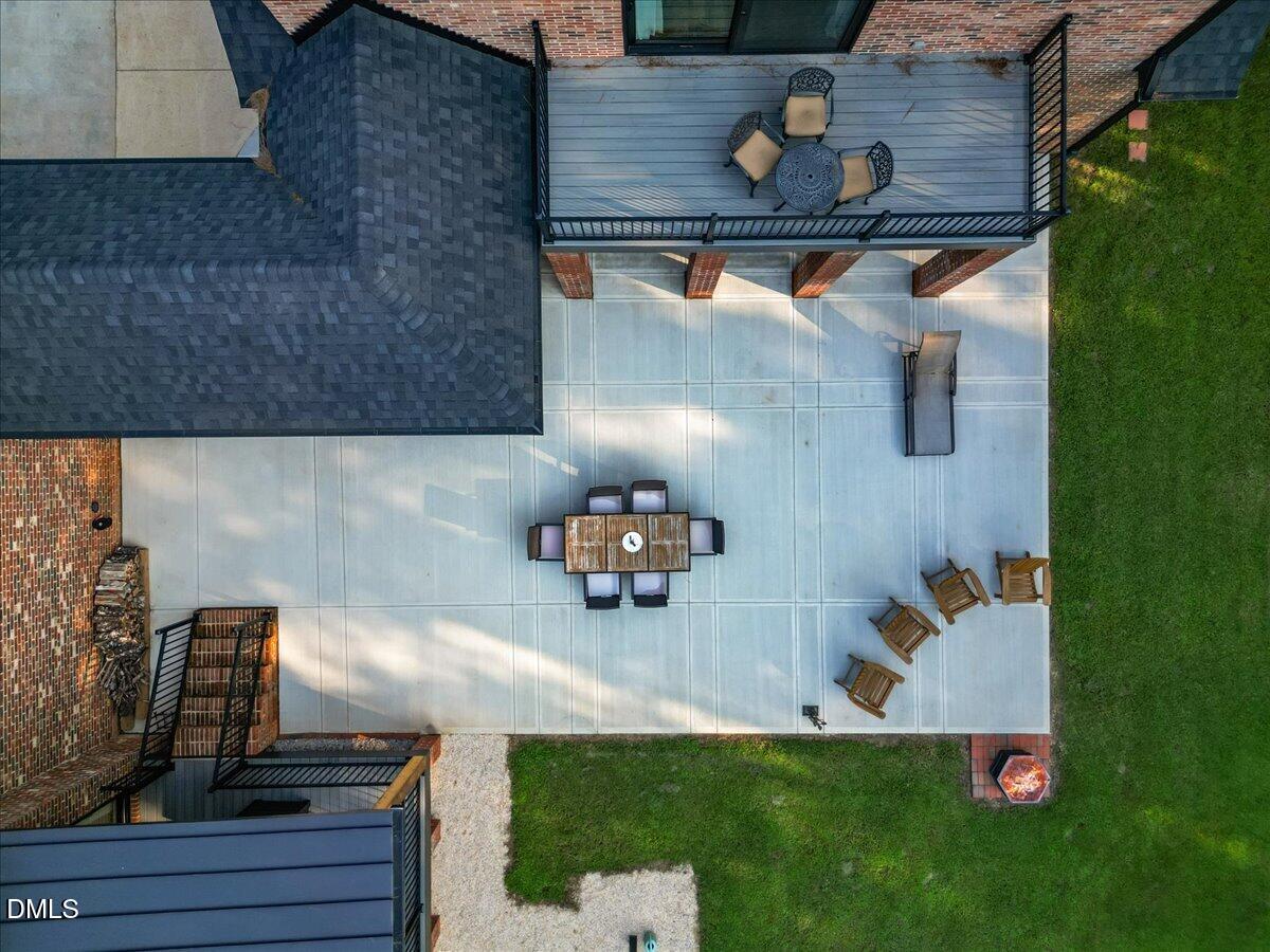 700 Lochgarton Lane
