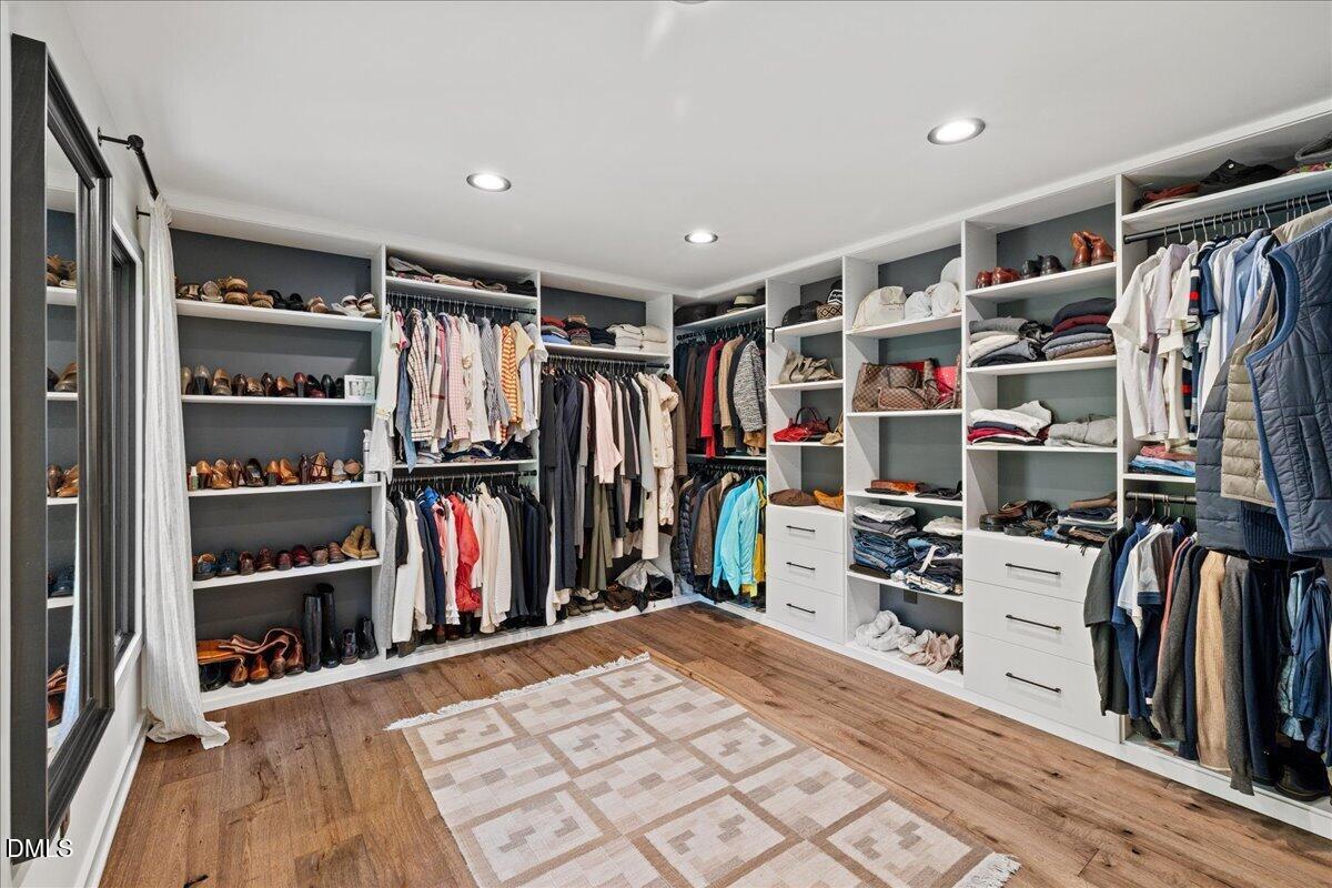 700 Lochgarton Lane