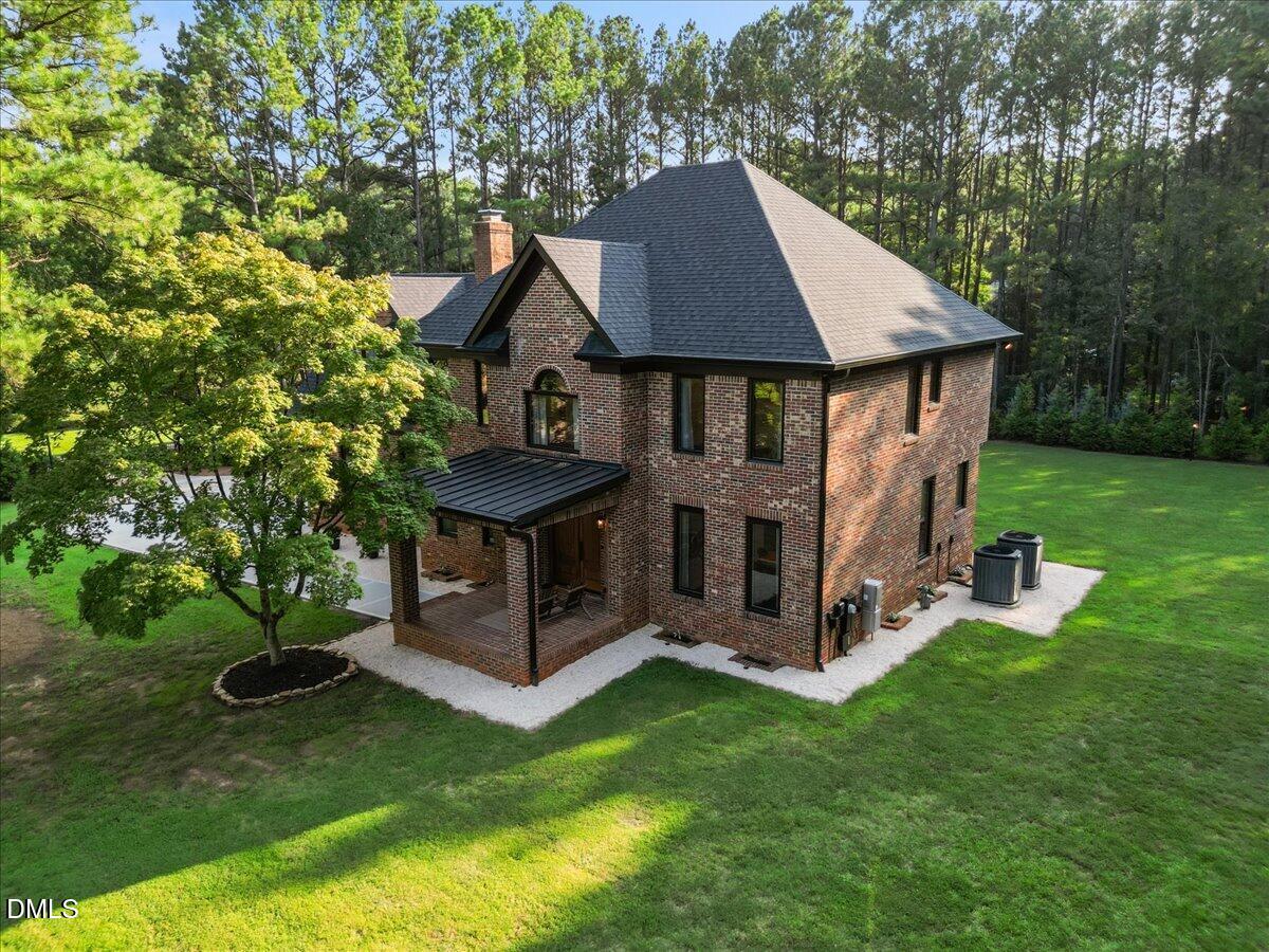 700 Lochgarton Lane