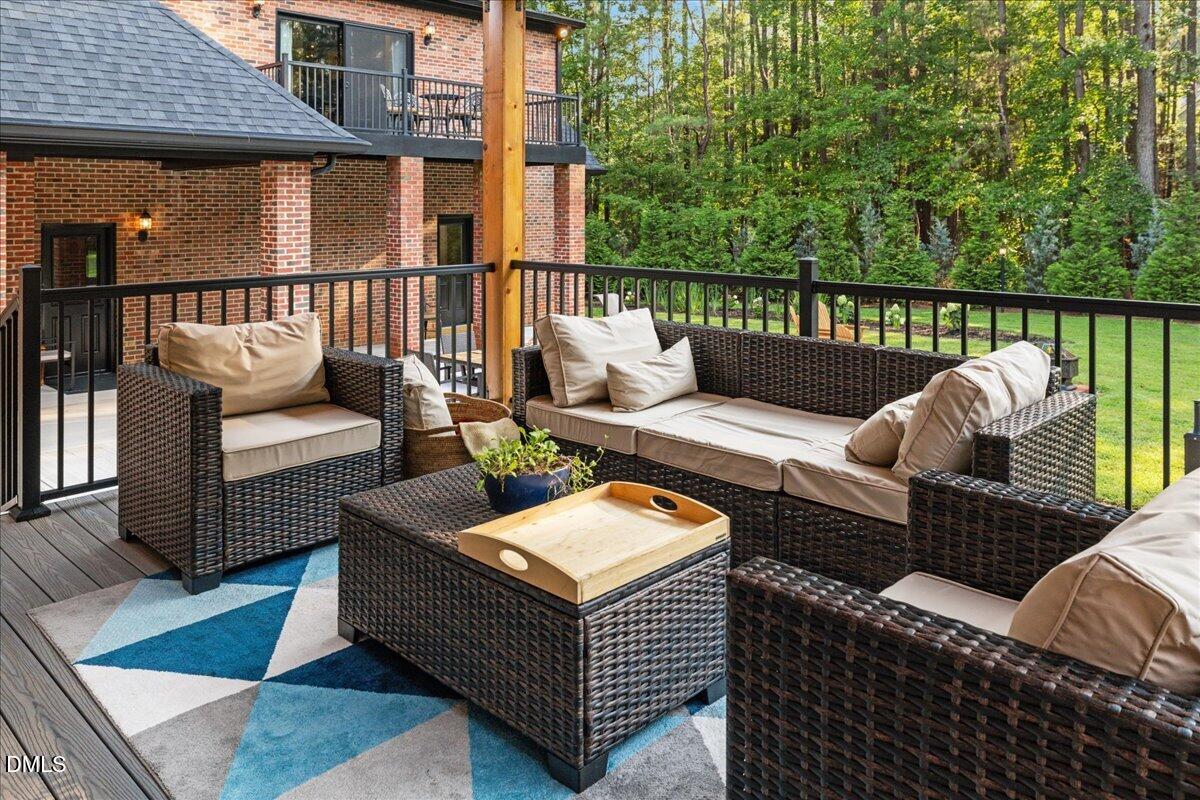 700 Lochgarton Lane