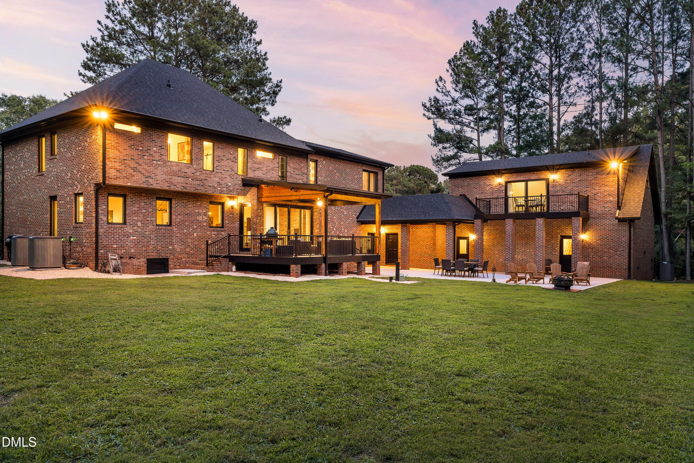 700 Lochgarton Lane