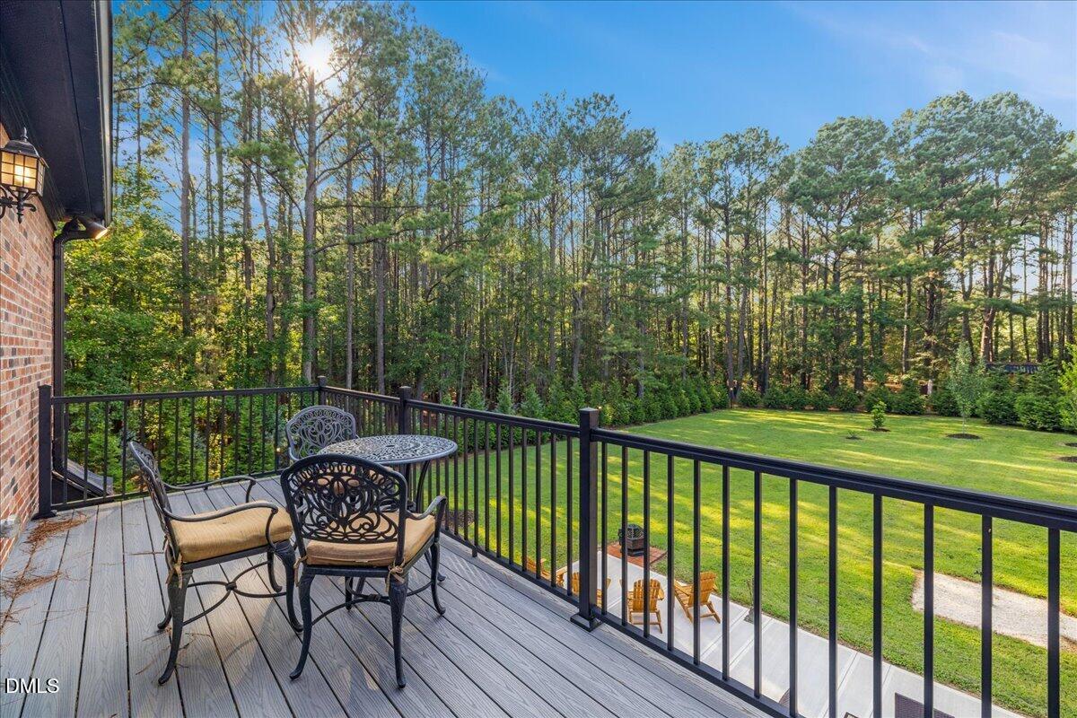700 Lochgarton Lane