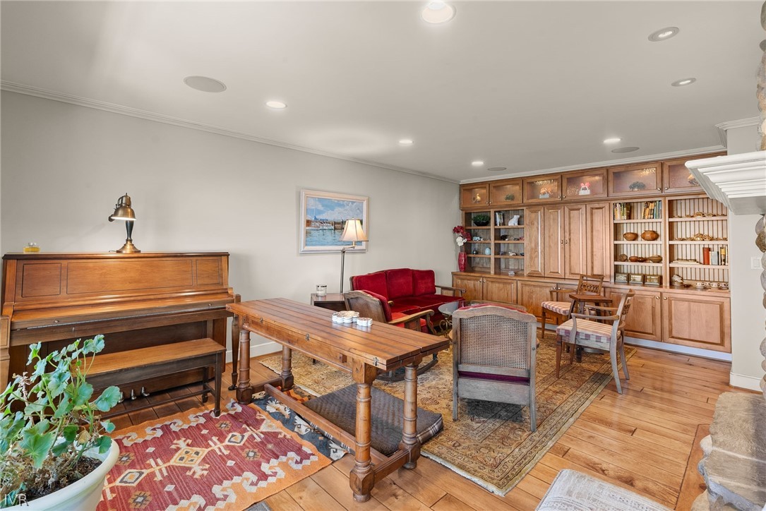 501 Lakeshore Boulevard 15