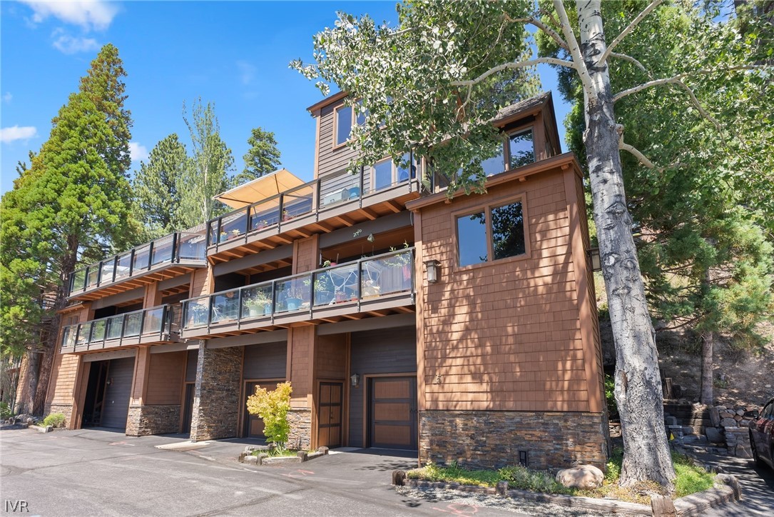 501 Lakeshore Boulevard 15