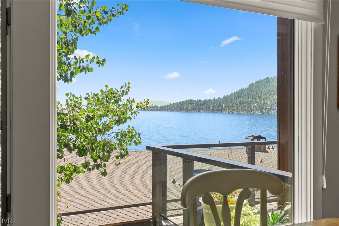 501 Lakeshore Boulevard 15