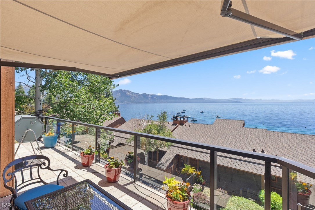 501 Lakeshore Boulevard 15