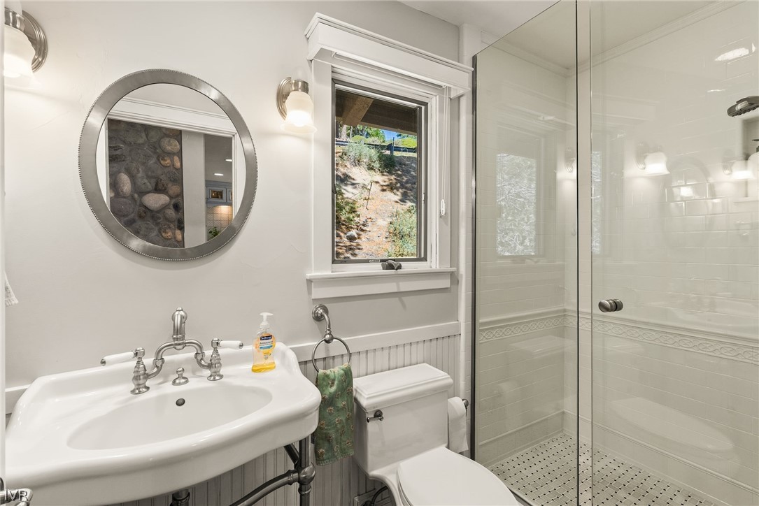 501 Lakeshore Boulevard 15