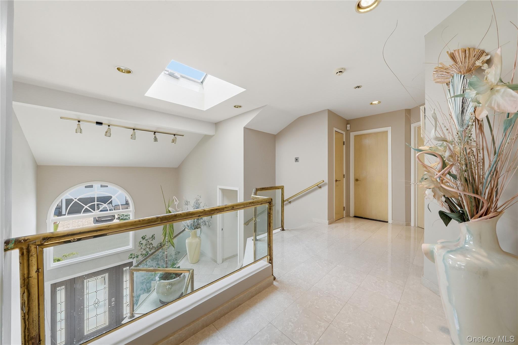 1233 Beech Street Unit: 54