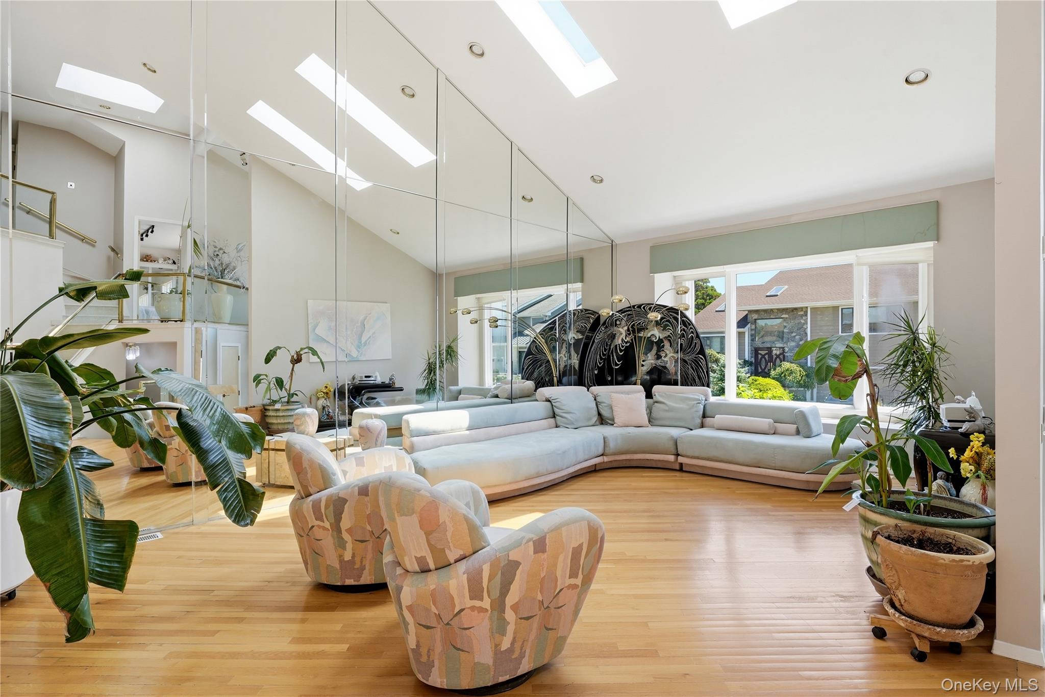 1233 Beech Street Unit: 54