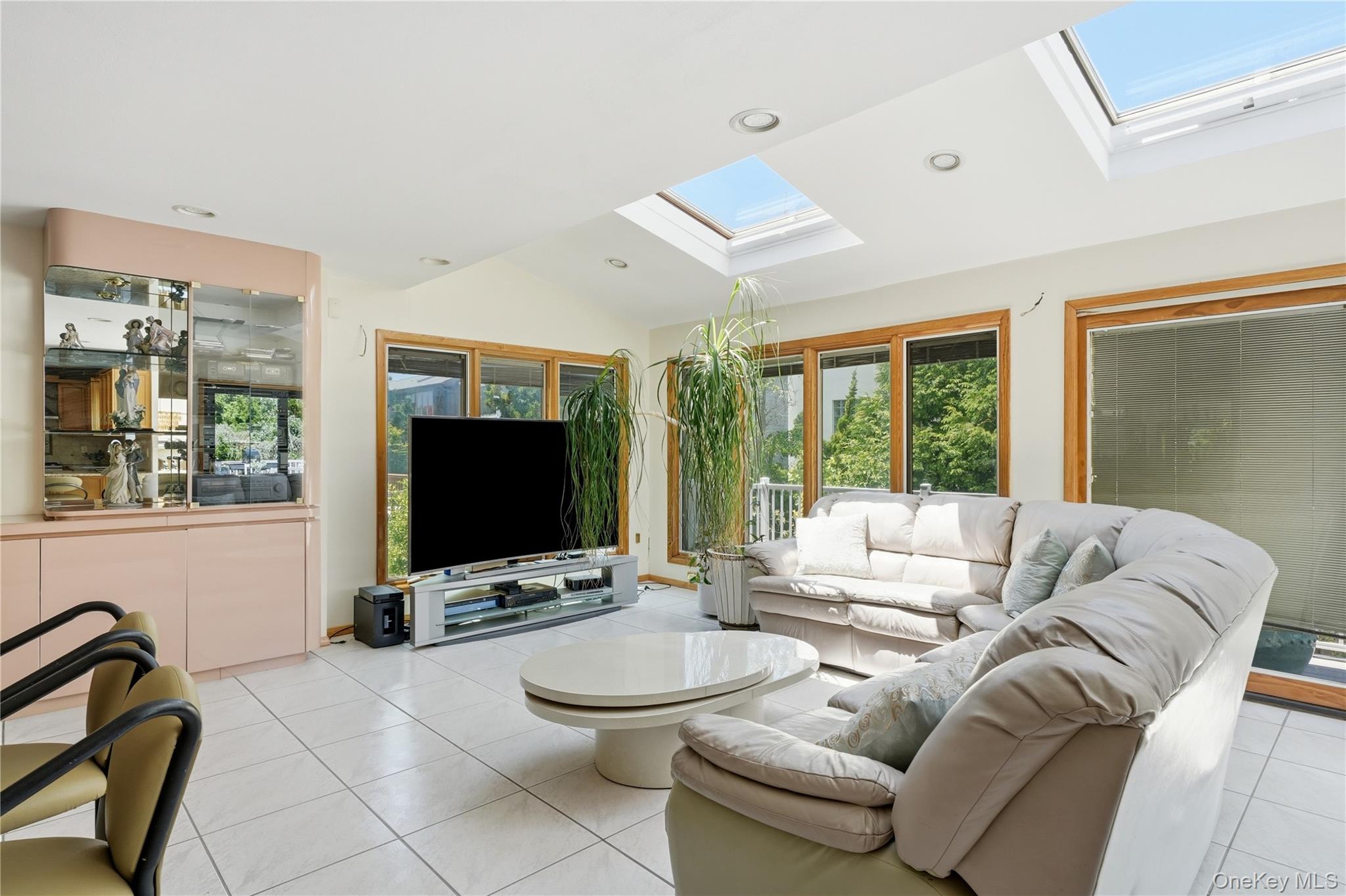 1233 Beech Street Unit: 54