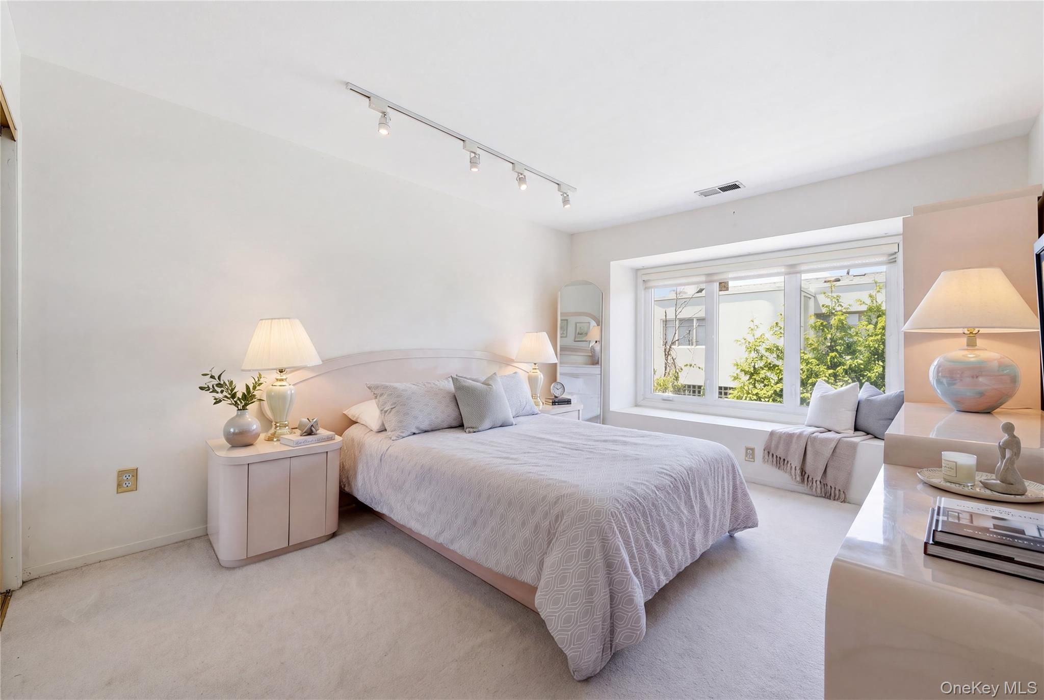 1233 Beech Street Unit: 54