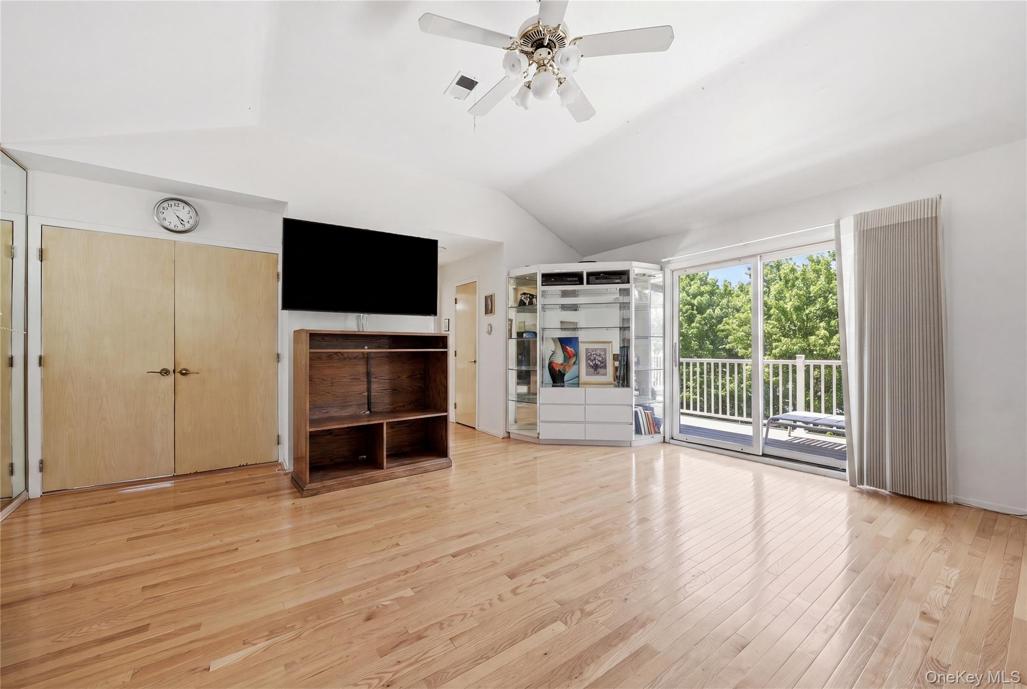1233 Beech Street Unit: 54