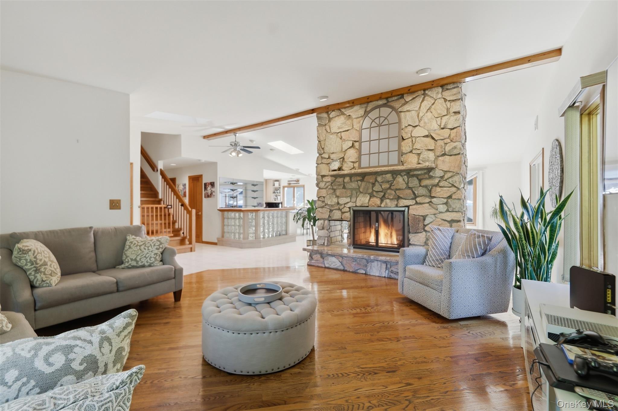 985 Craigville Road