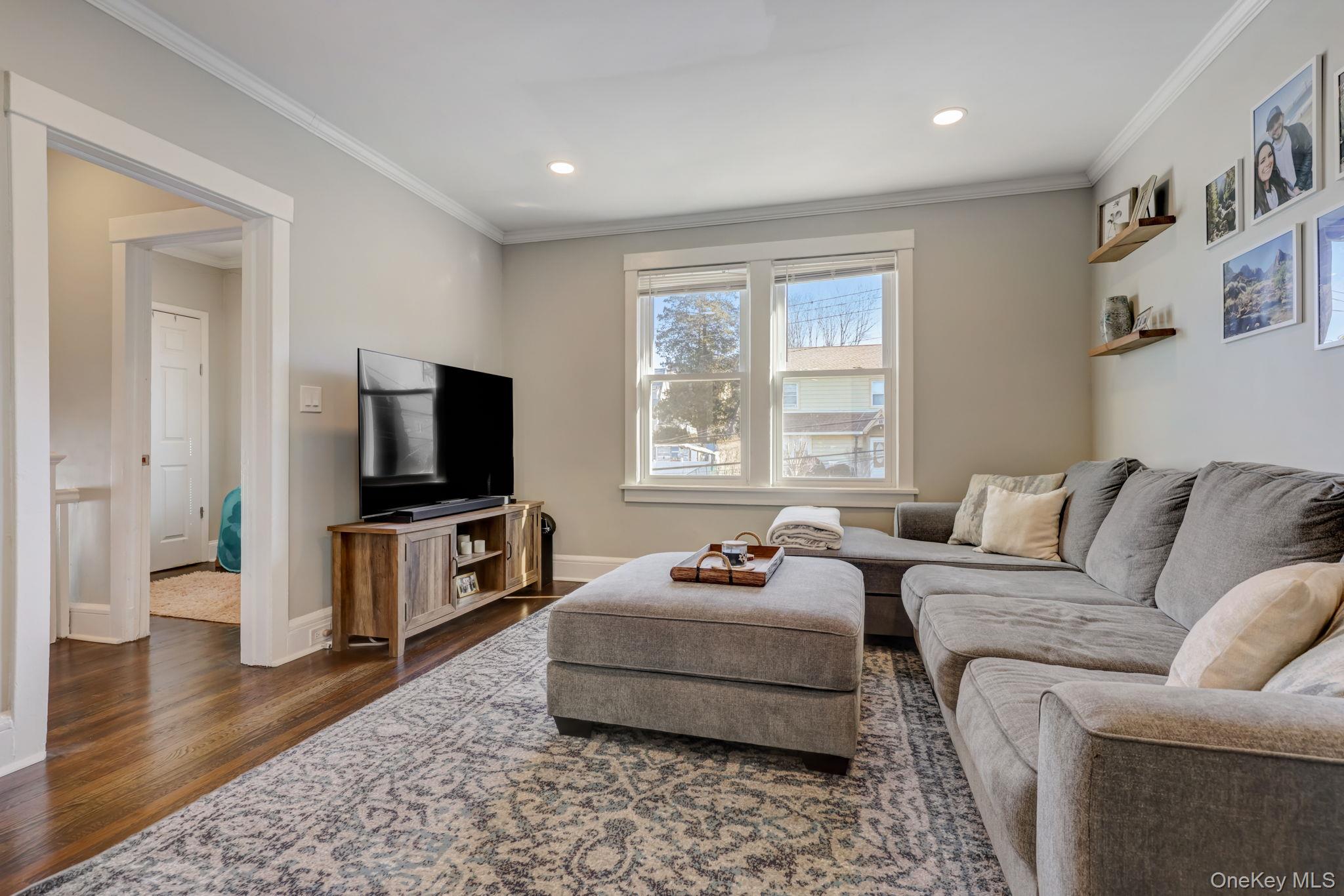 7 4th Street Unit: 2