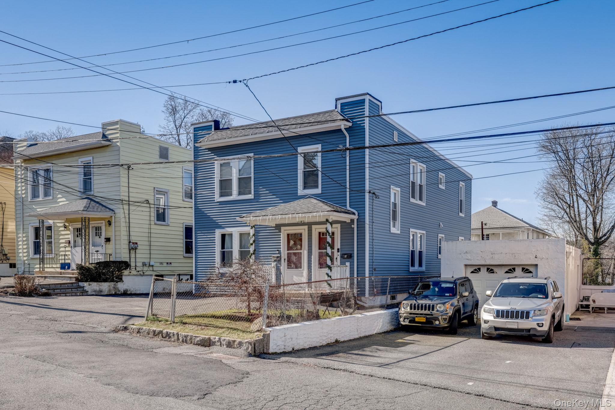 7 4th Street Unit: 2